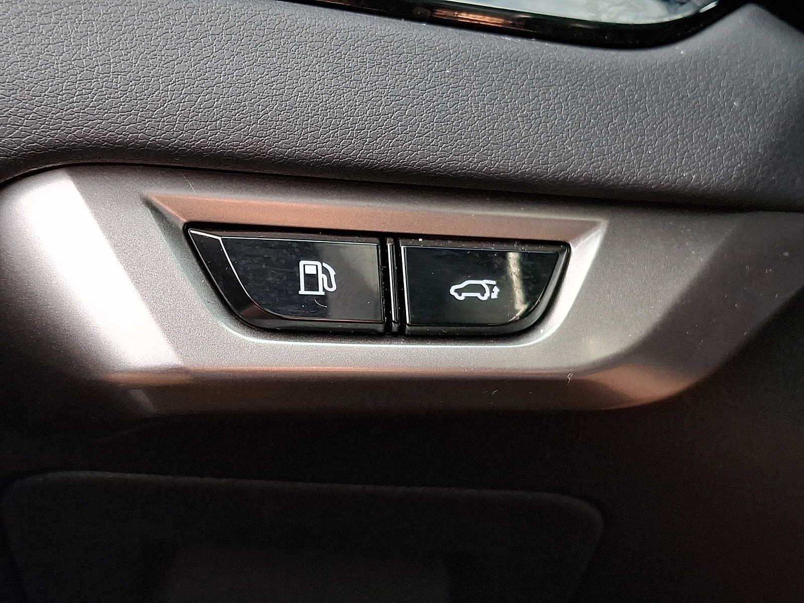 Thumbnail: 2023 Lexus RX - 22