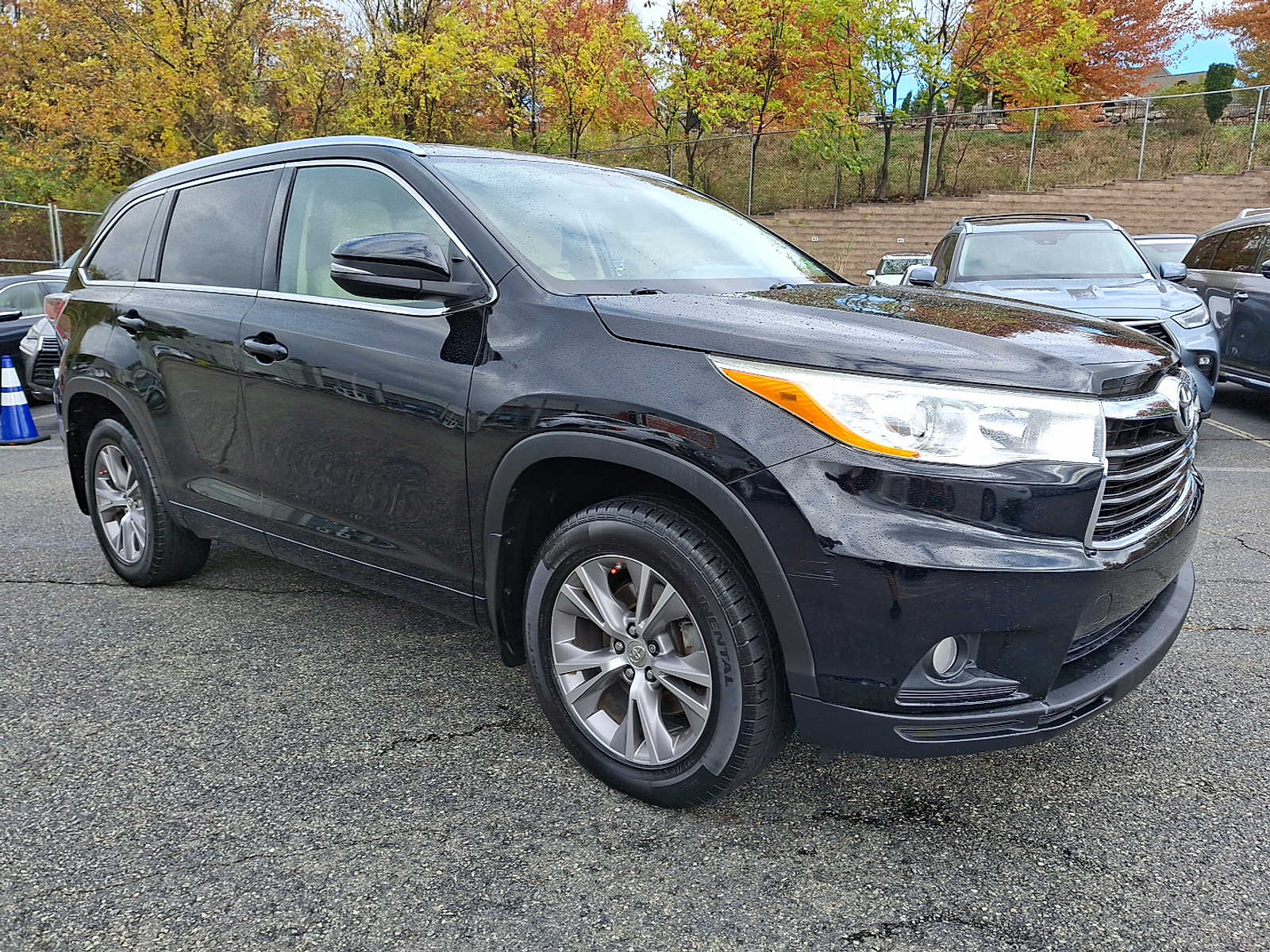 Thumbnail: 2014 Toyota Highlander - 3