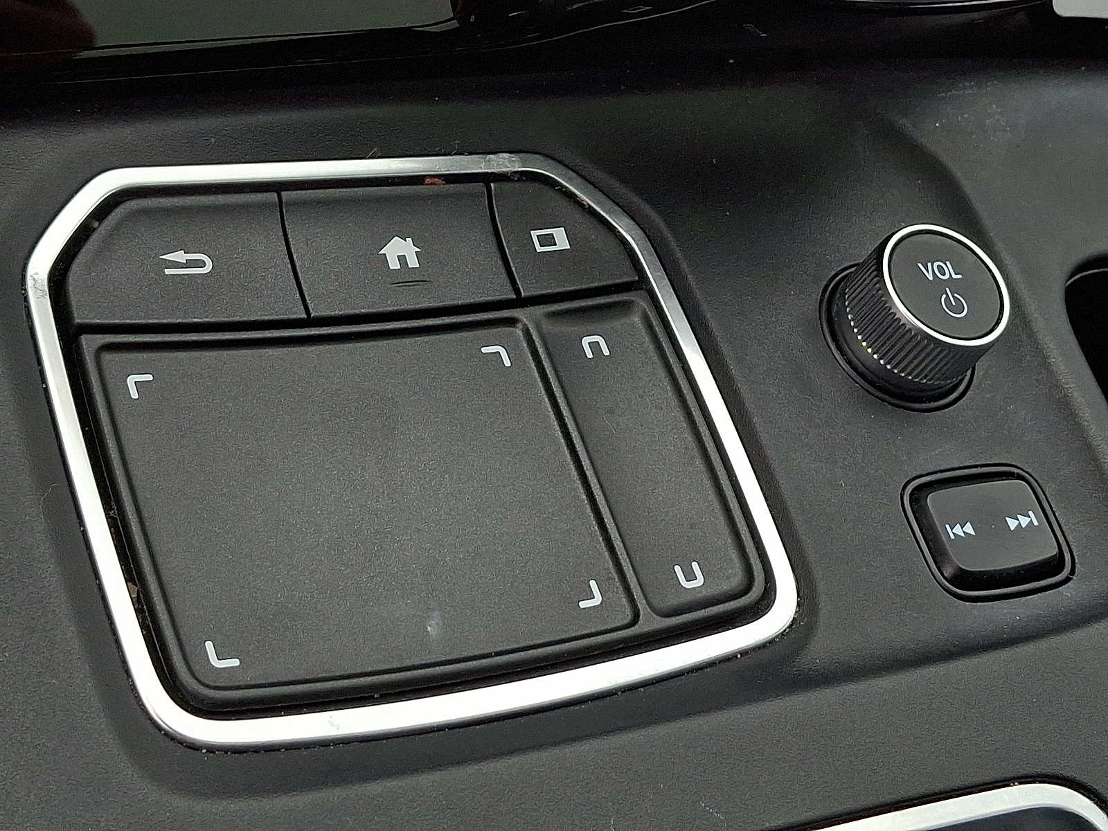 Thumbnail: 2023 Acura MDX - 21