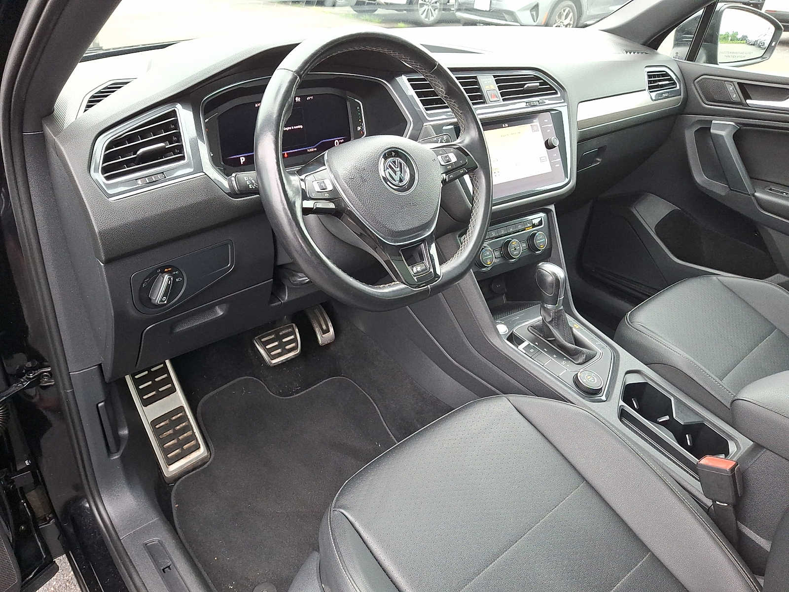 Thumbnail: 2019 Volkswagen Tiguan - 10