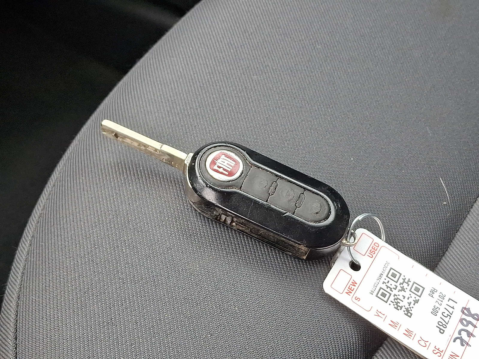 2012 Fiat 500 Pop 24