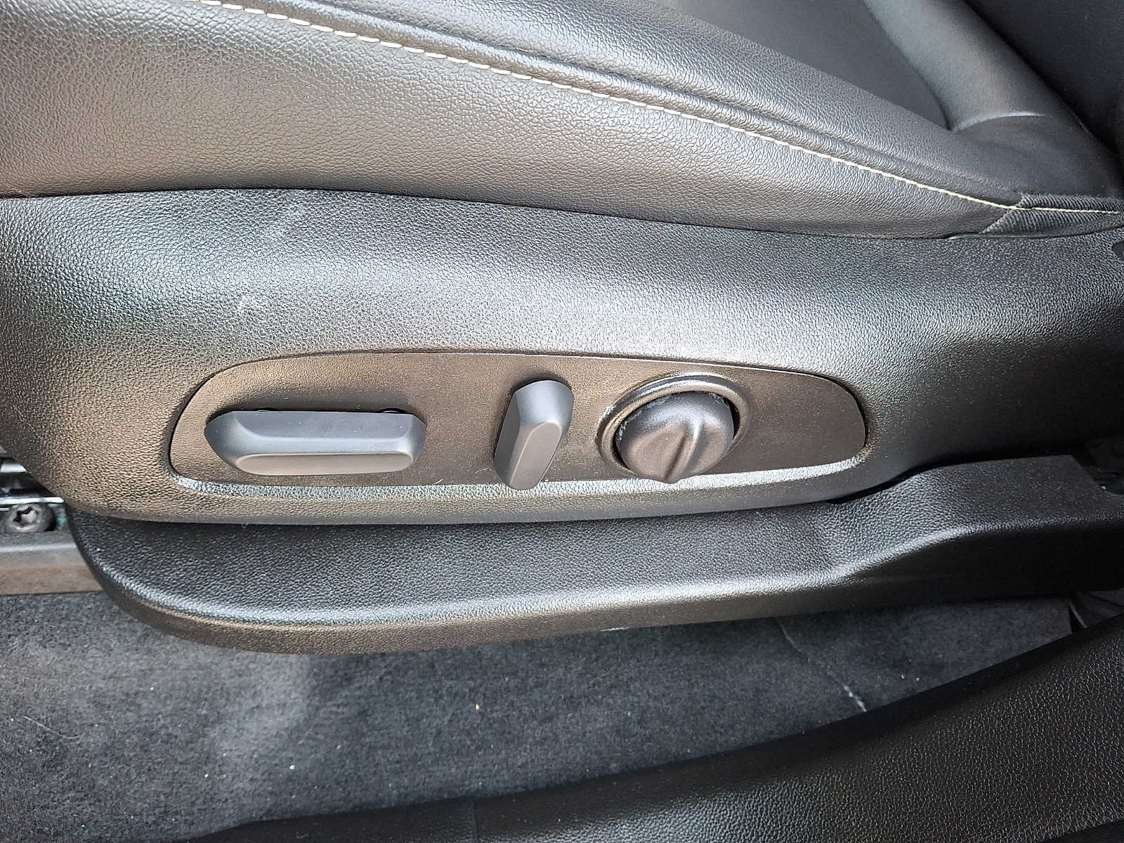 Thumbnail: 2023 Chevrolet Traverse - 10