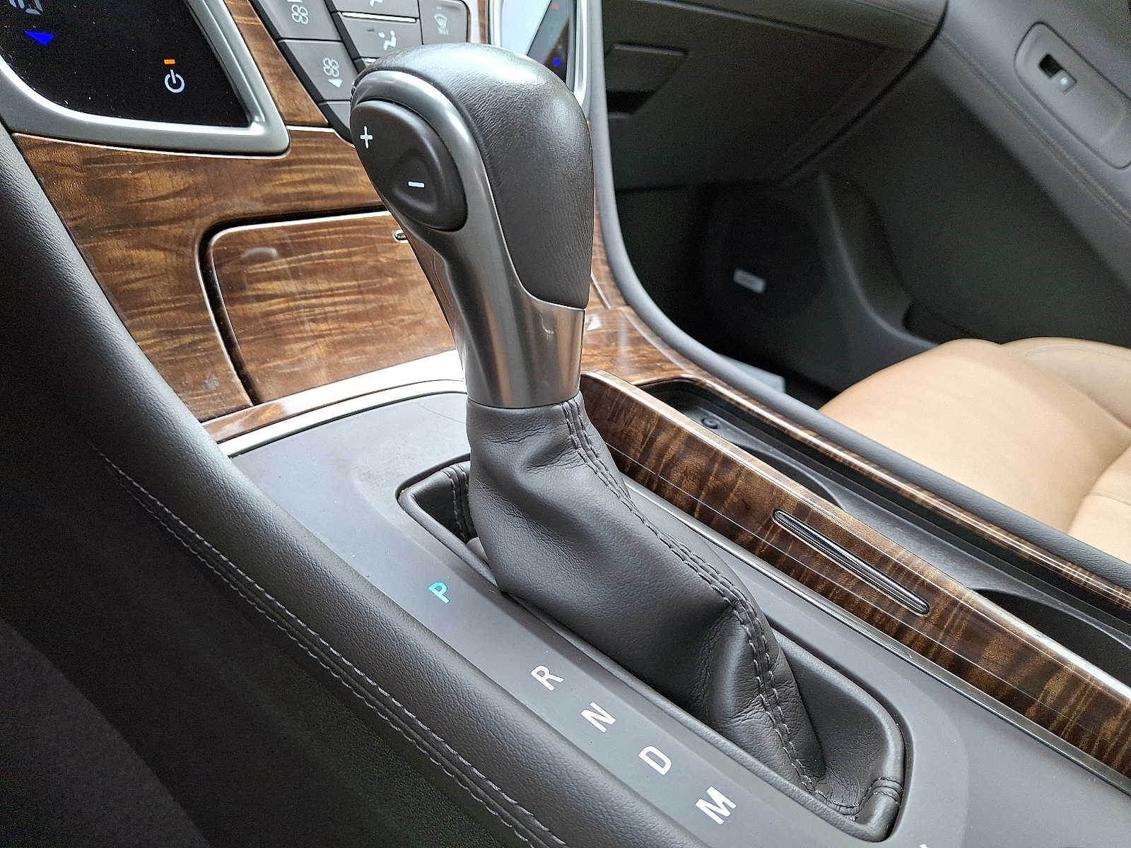 Thumbnail: 2014 Buick LaCrosse - 12