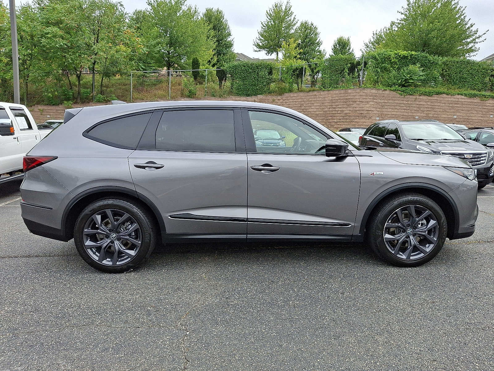 Thumbnail: 2023 Acura MDX - 4