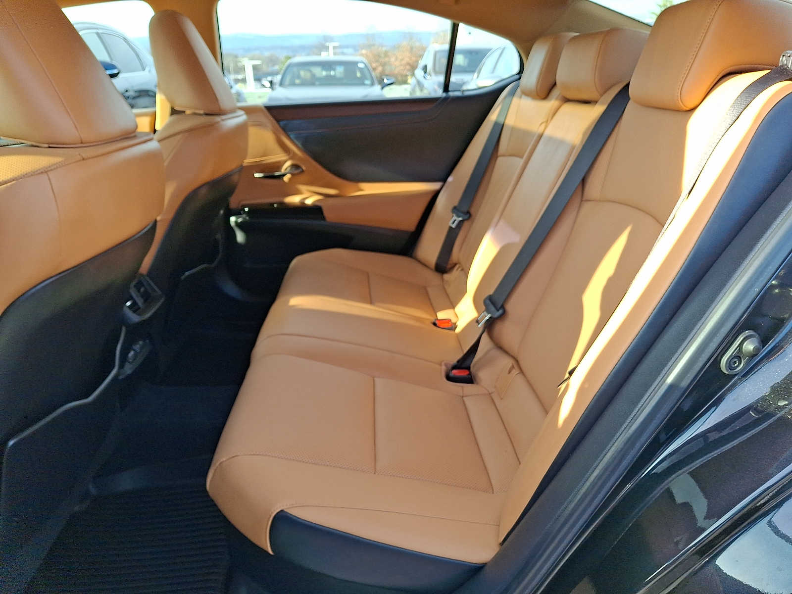 Thumbnail: 2024 Lexus ES - 8