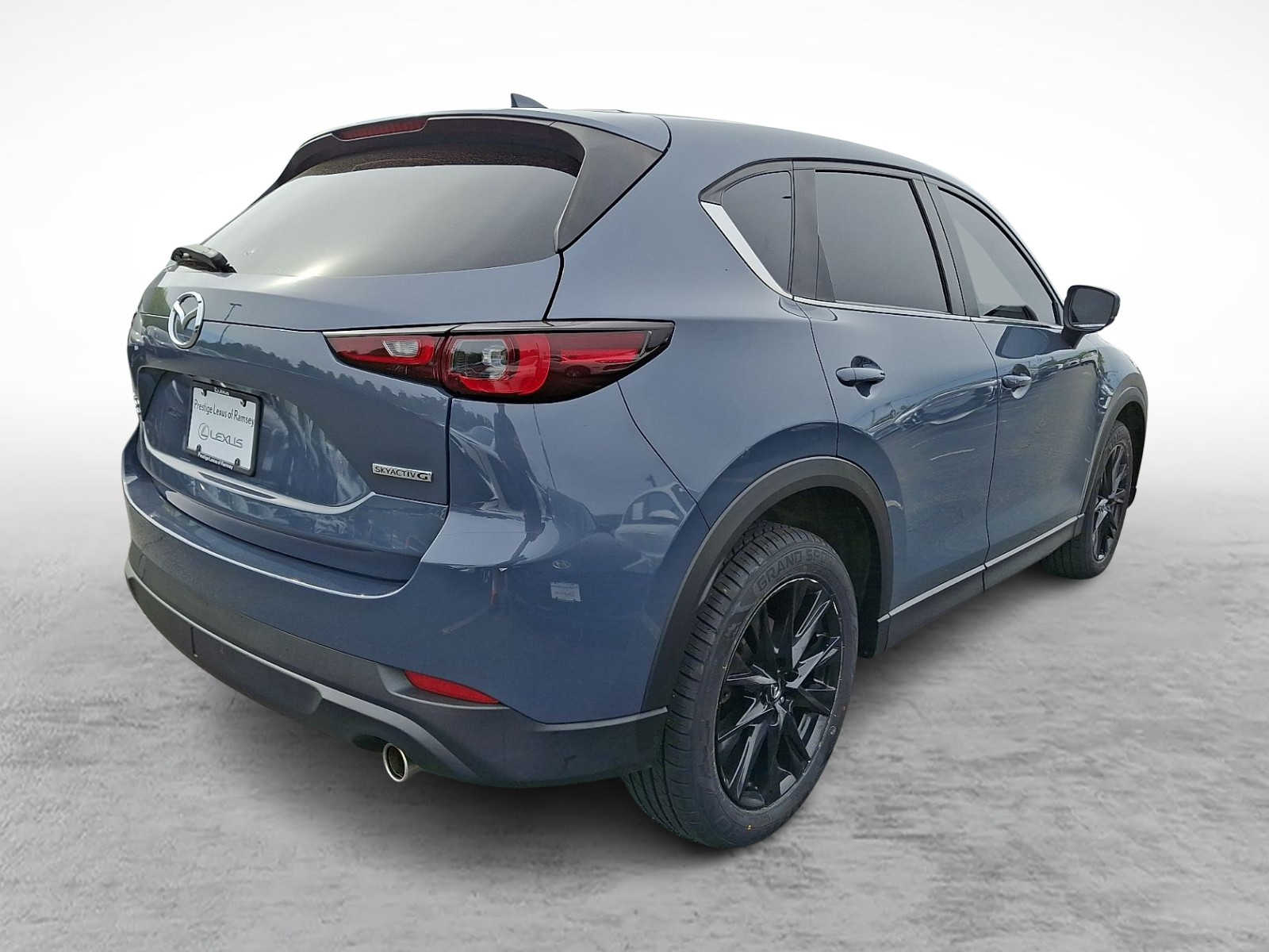 Thumbnail: 2023 Mazda CX-5 - 3