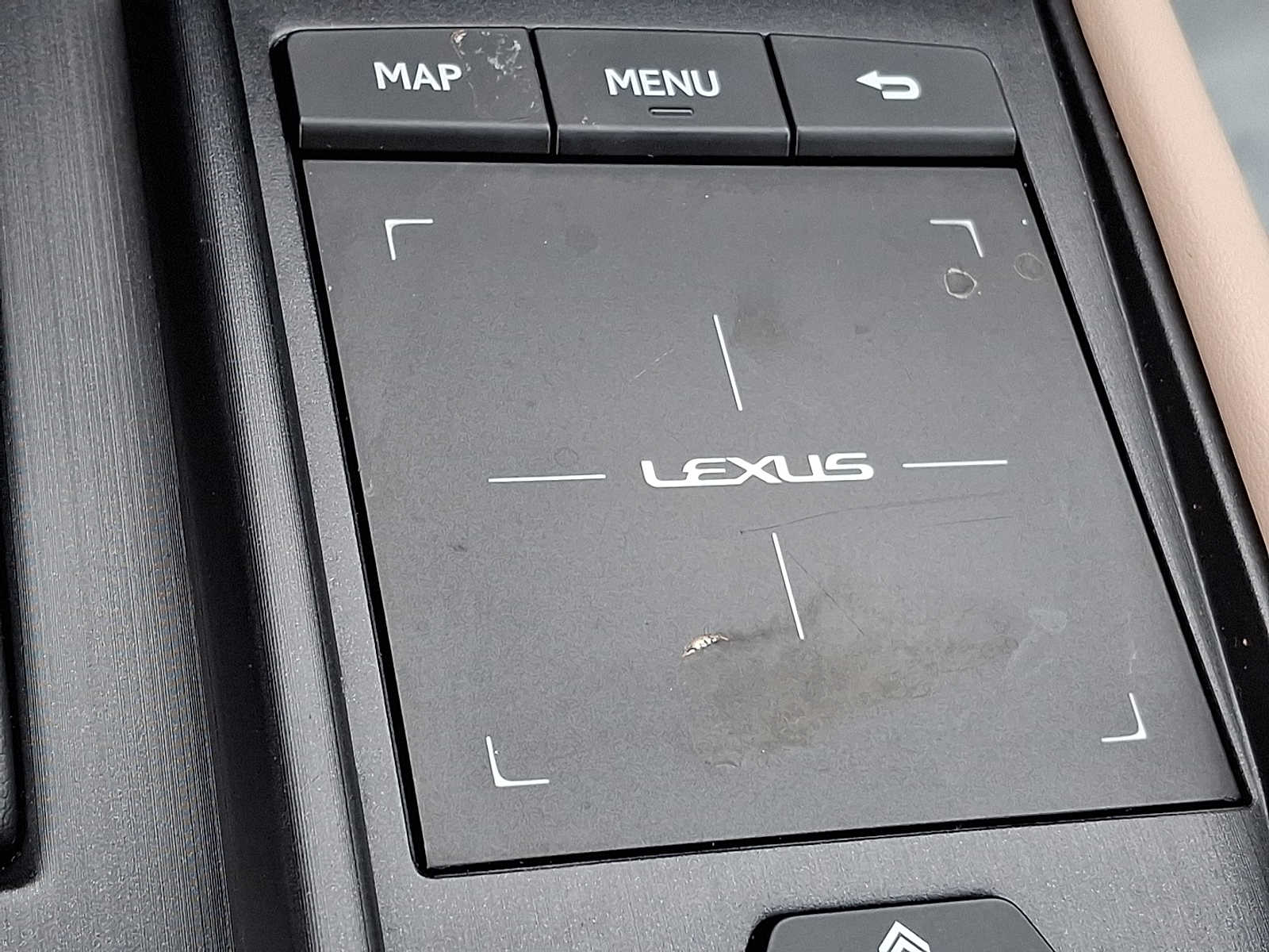 Thumbnail: 2019 Lexus ES - 21