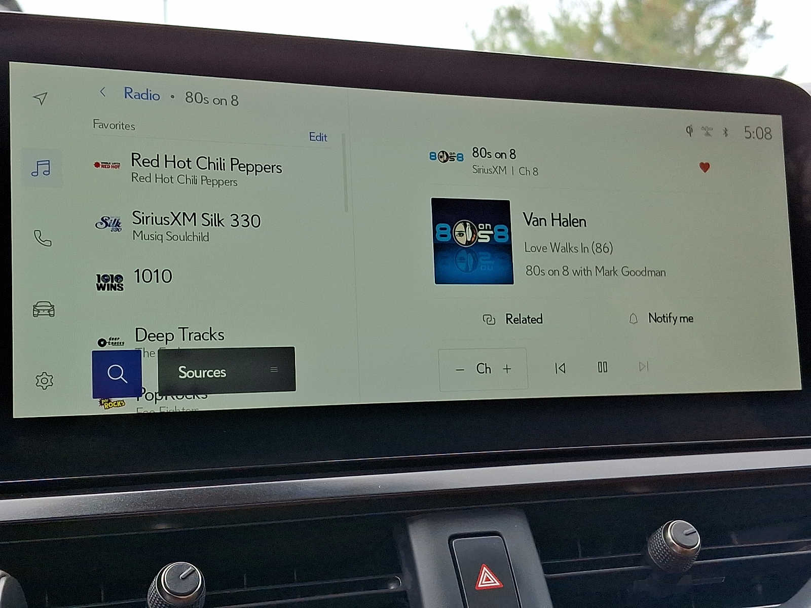 Thumbnail: 2023 Lexus UX - 15