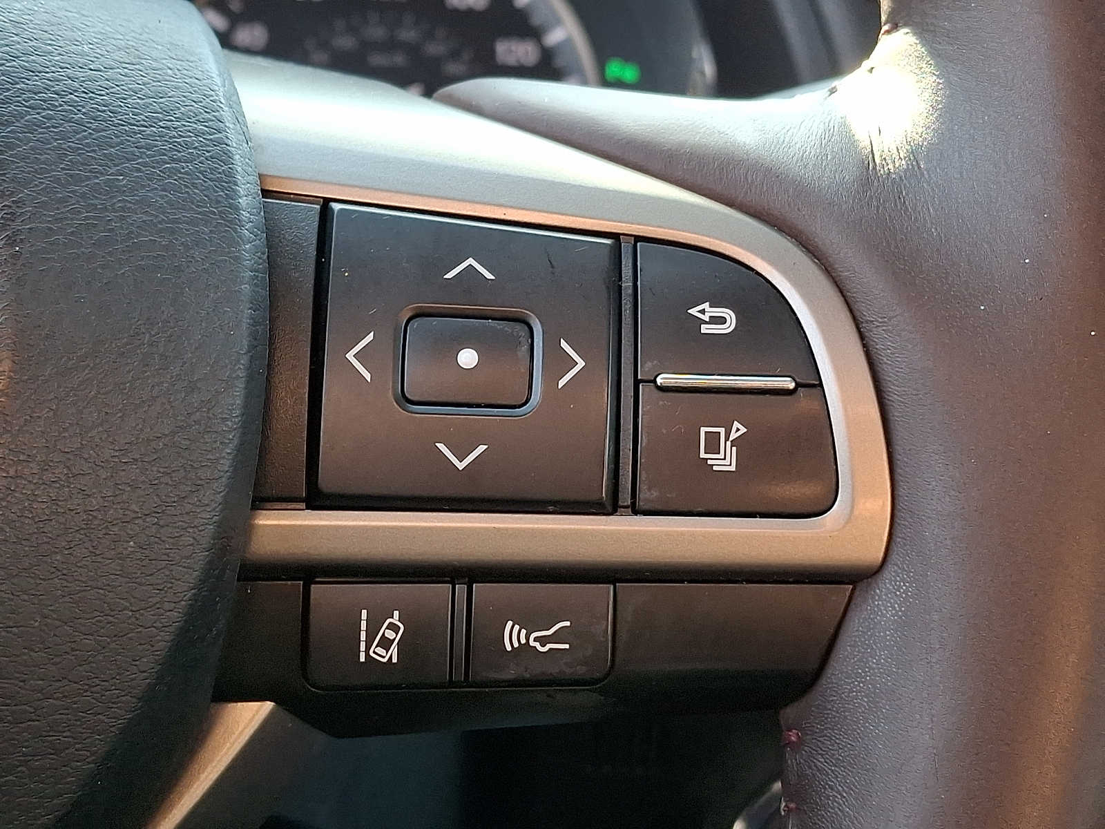 Thumbnail: 2017 Lexus RX - 19