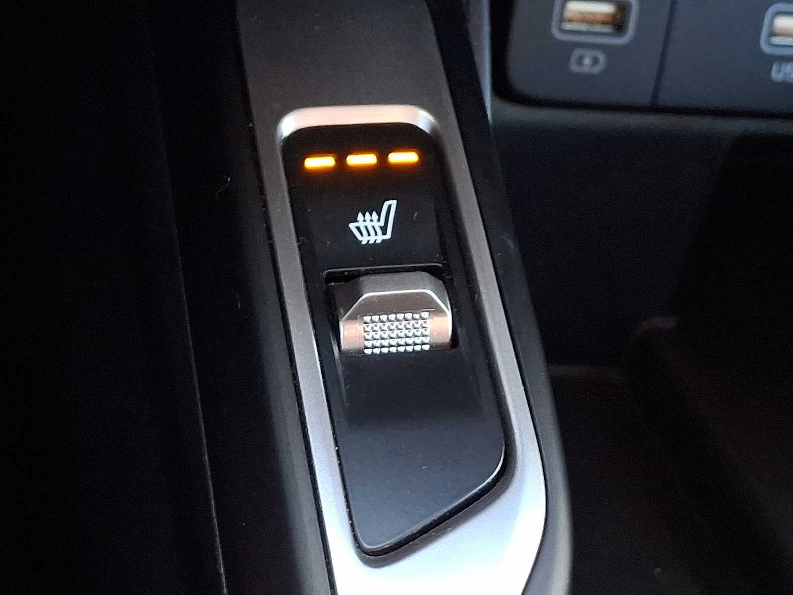 Thumbnail: 2022 Kia Sorento - 23