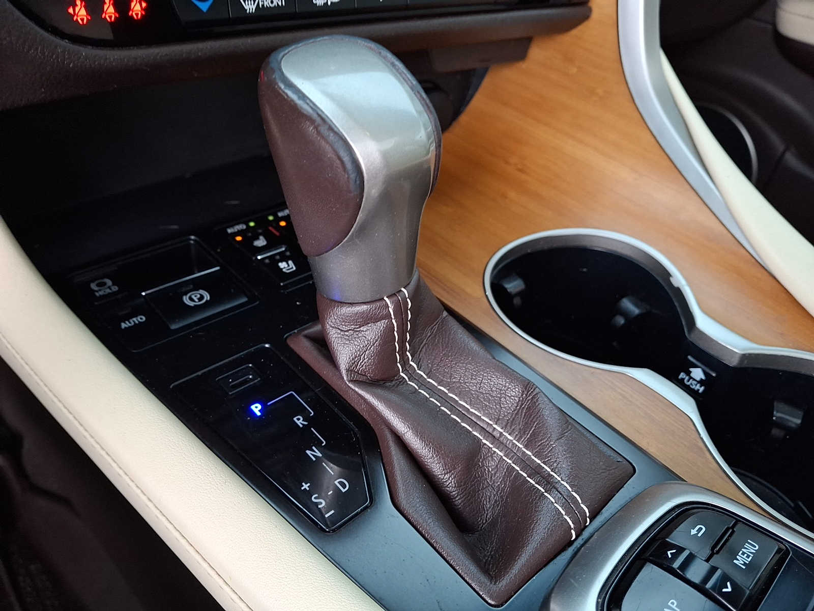 Thumbnail: 2019 Lexus RX - 13