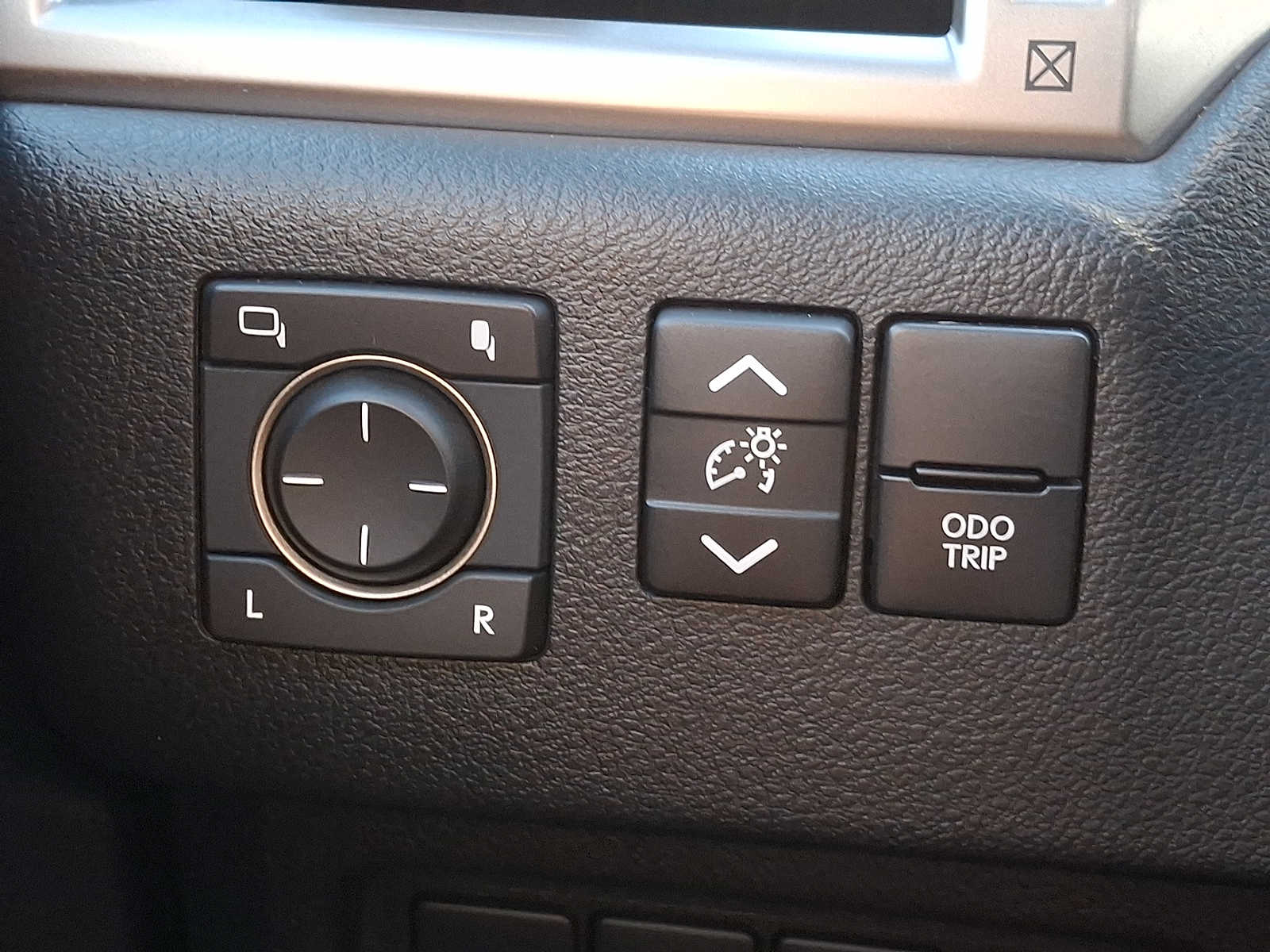 Thumbnail: 2022 Lexus GX - 22
