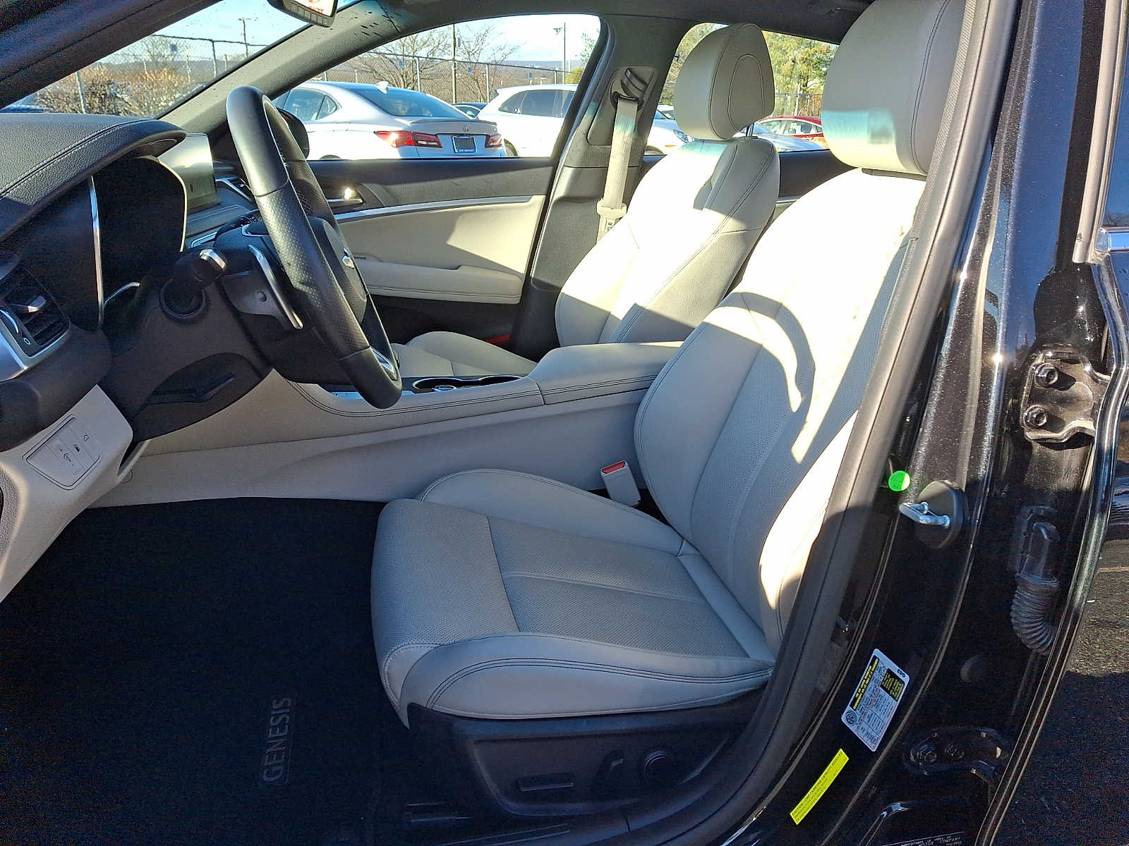 Thumbnail: 2023 Genesis G70 - 11