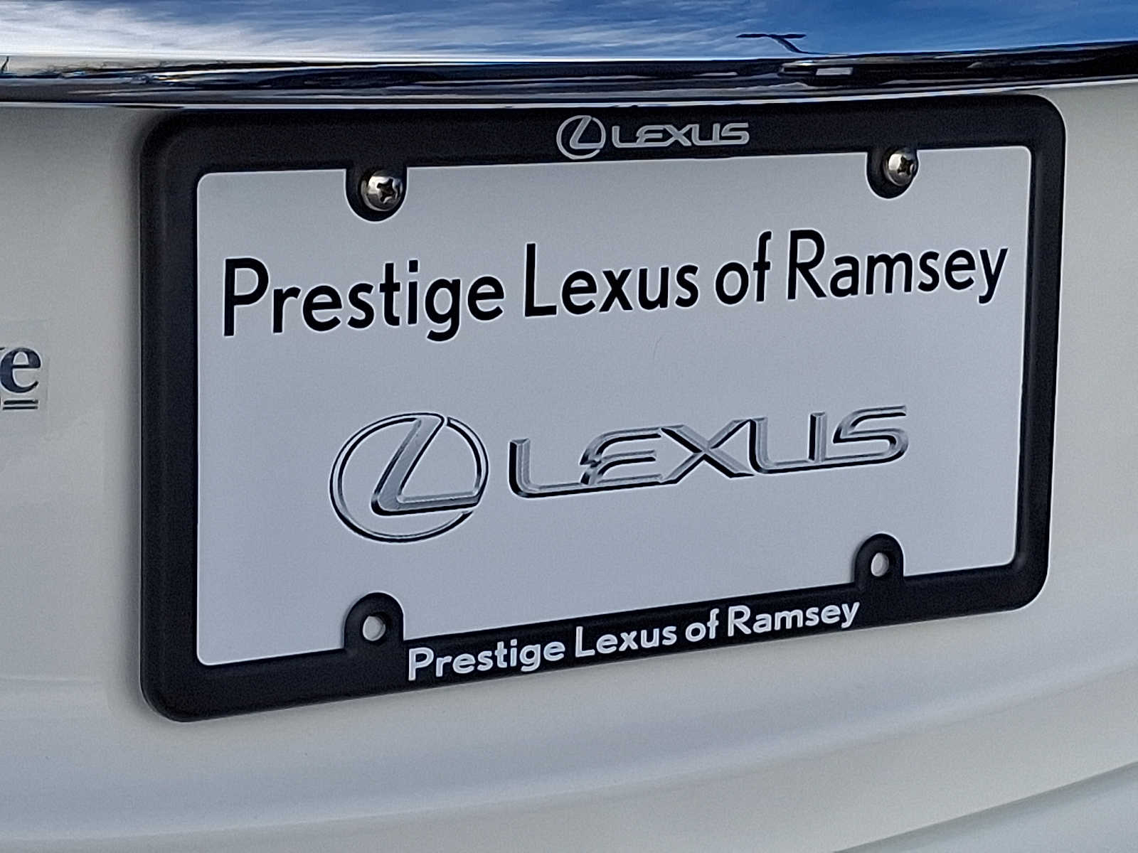 Thumbnail: 2017 Mercedes-Benz C-Class - 30