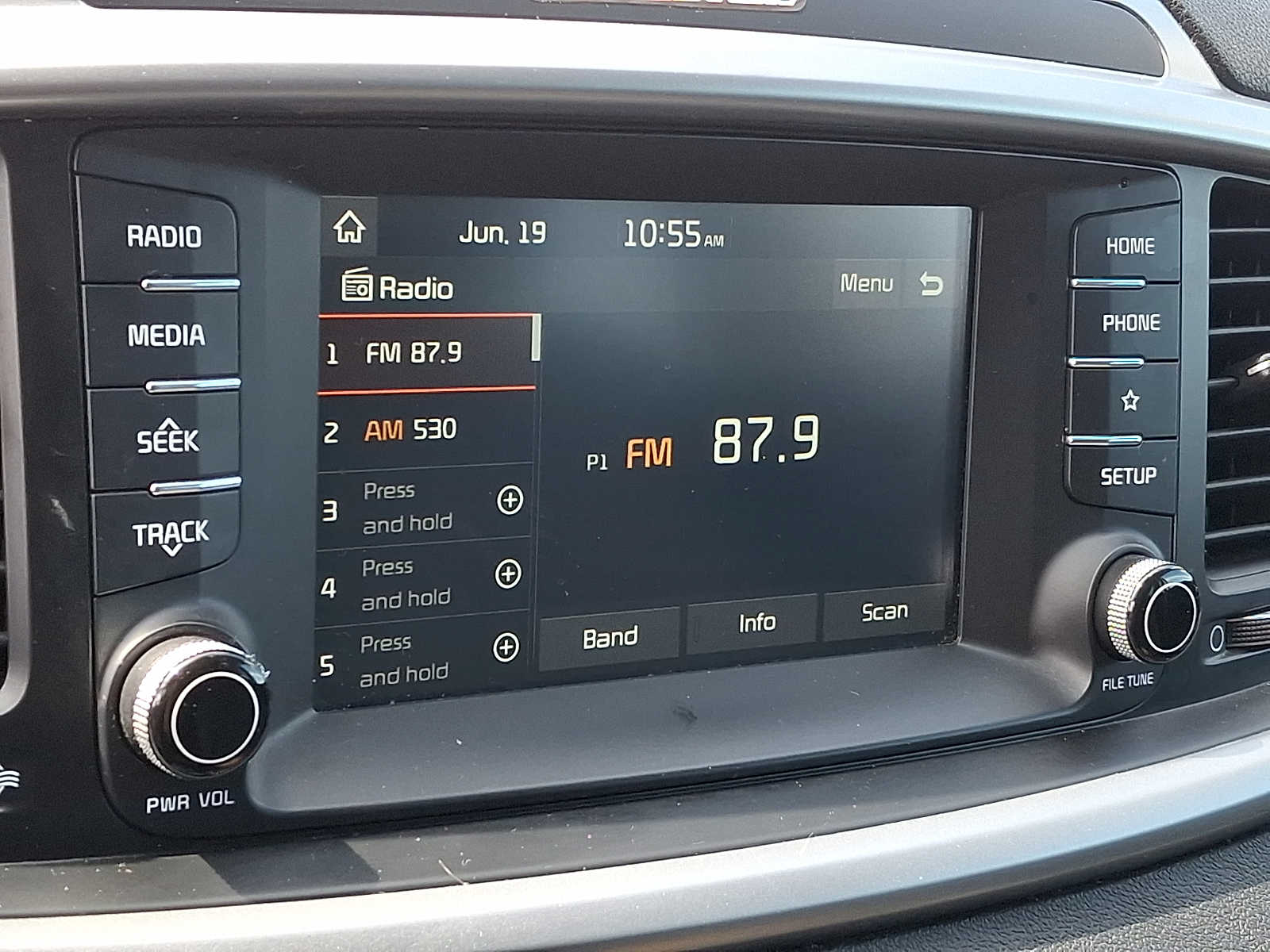 Thumbnail: 2019 Kia Sorento - 15