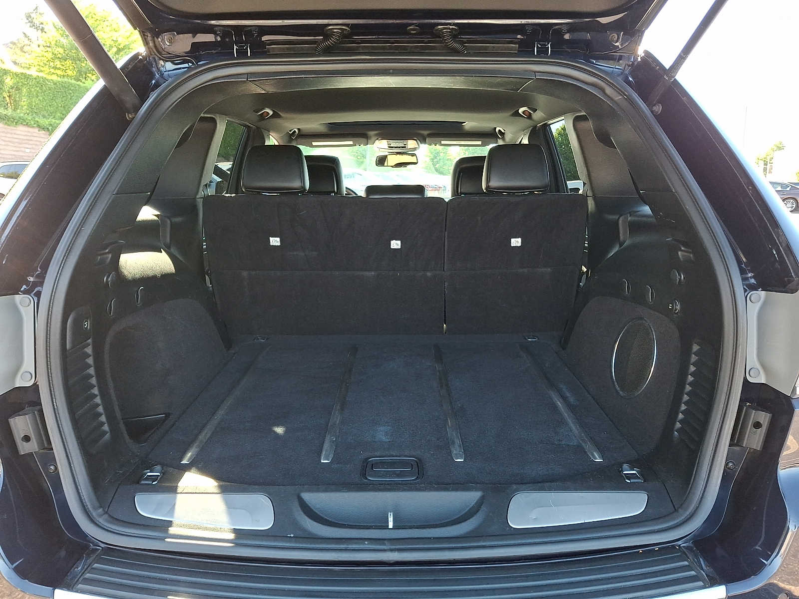 Thumbnail: 2014 Jeep Grand Cherokee - 25