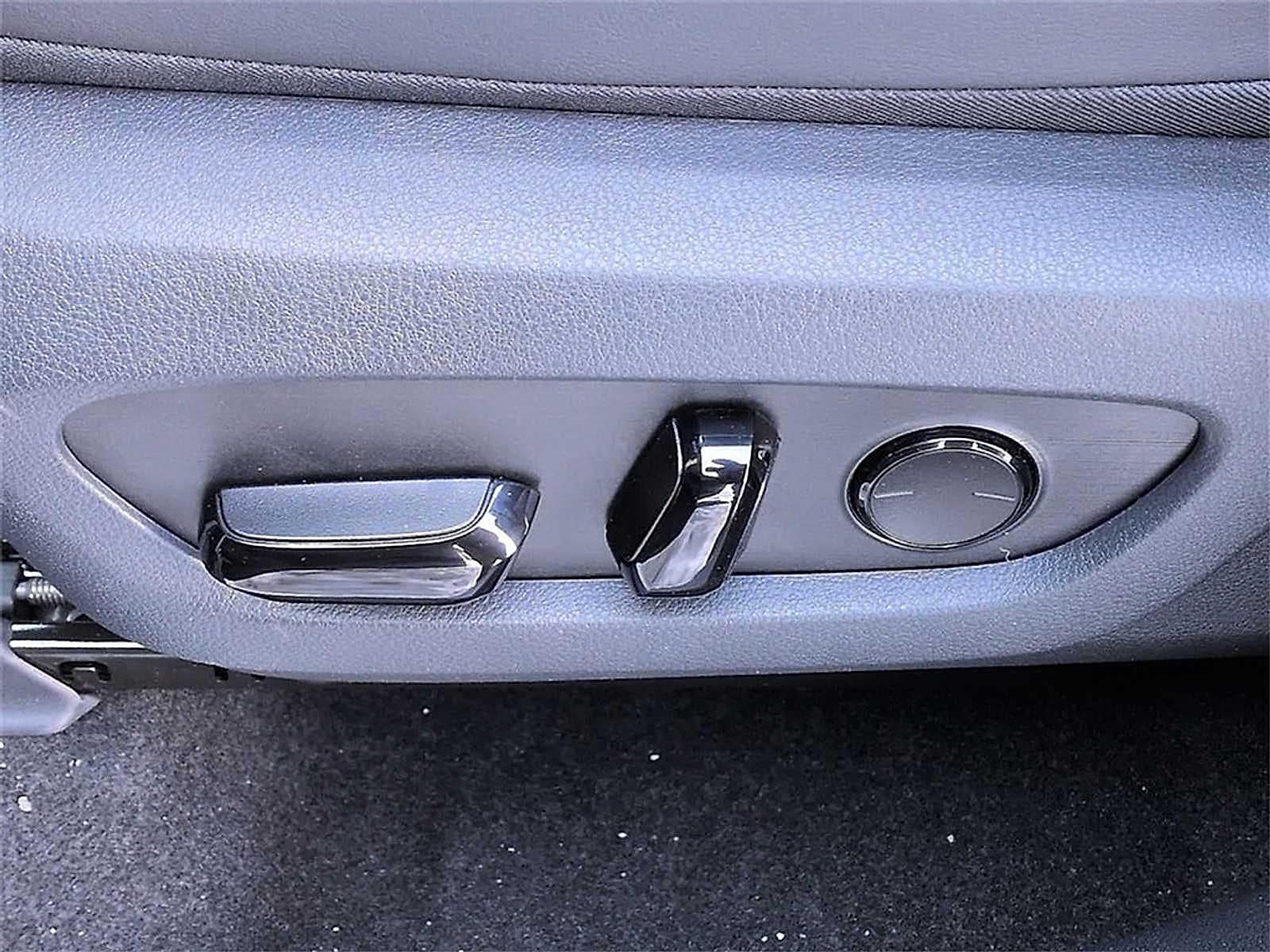 Thumbnail: 2026 Lexus TX - 18