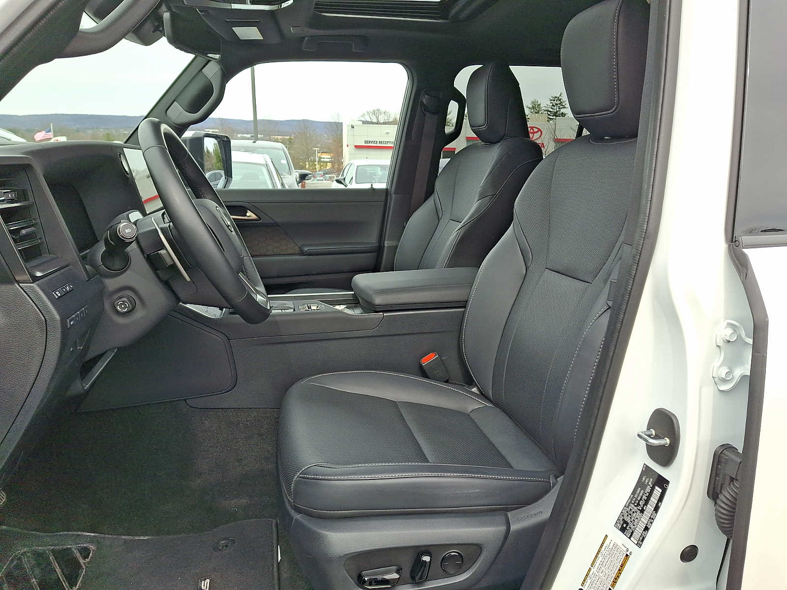 Thumbnail: 2025 Lexus GX - 11