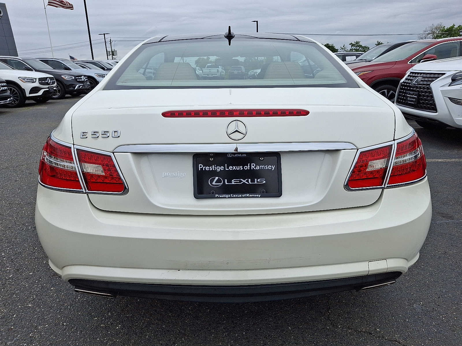 Thumbnail: 2010 Mercedes-Benz E-Class - 5