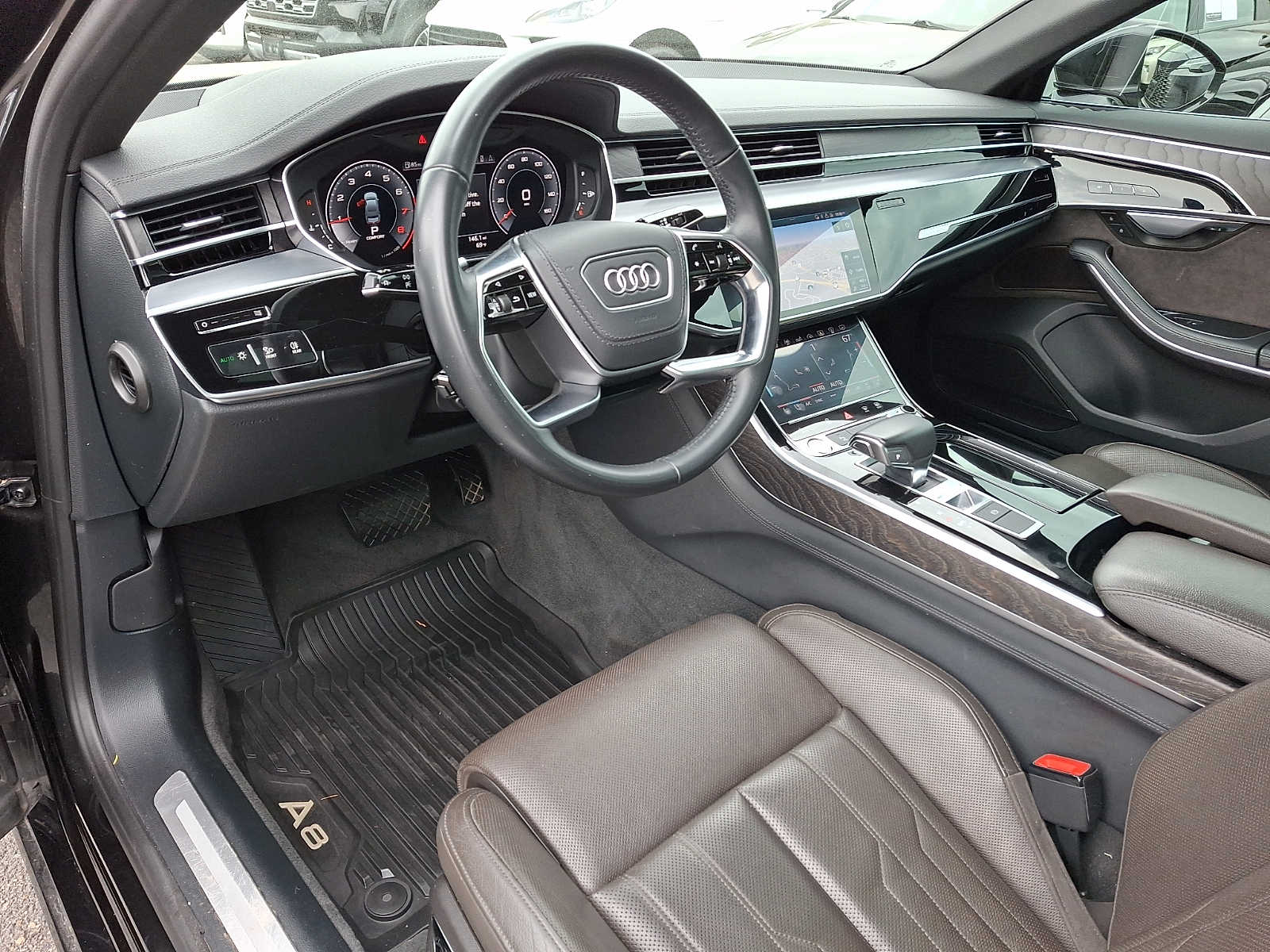 Thumbnail: 2019 Audi A8 - 10