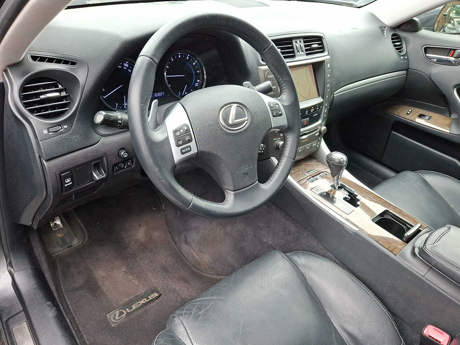 Thumbnail: 2011 Lexus IS - 10