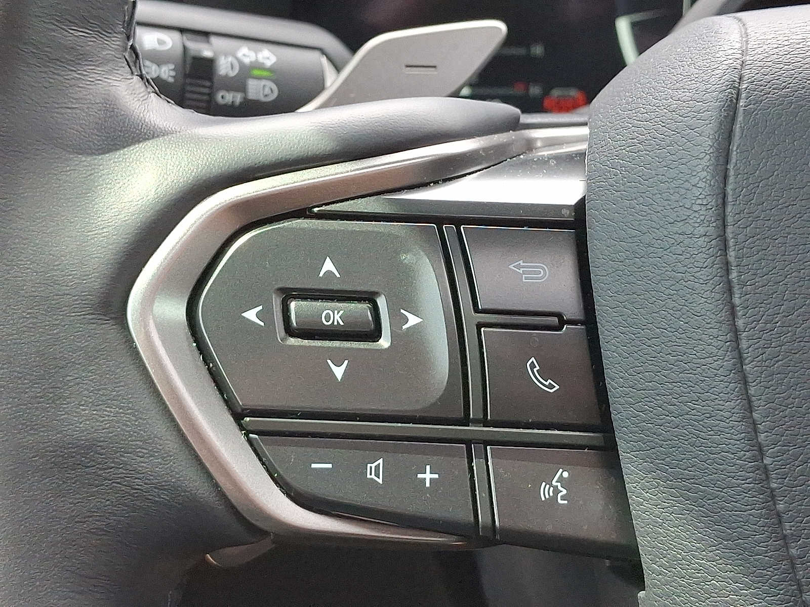 Thumbnail: 2024 Lexus GX - 19