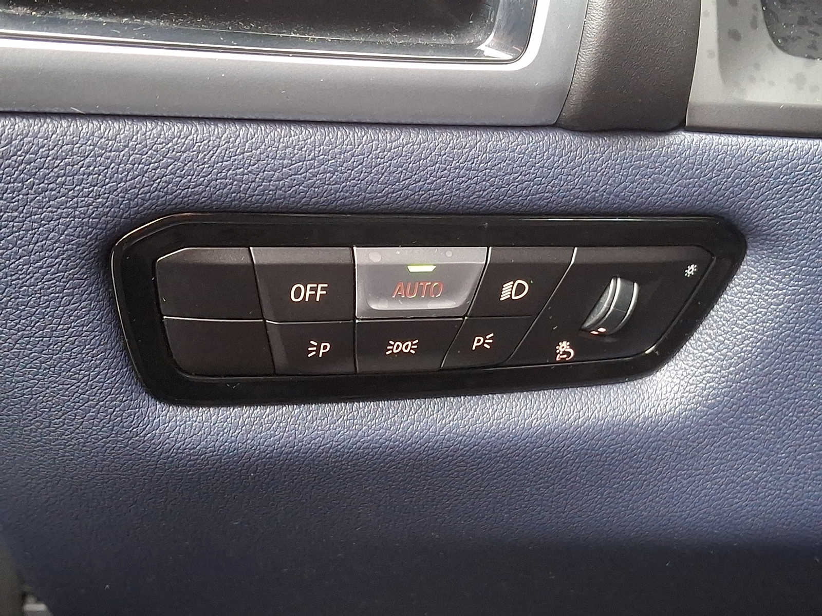 Thumbnail: 2023 BMW 8 Series - 28