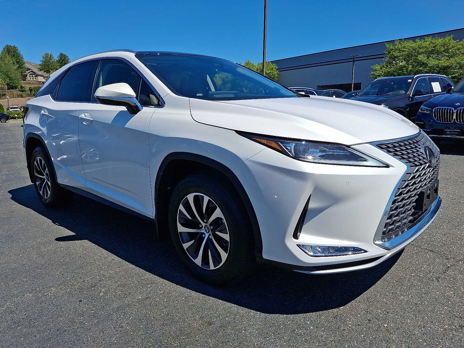 Thumbnail: 2022 Lexus RX - 3