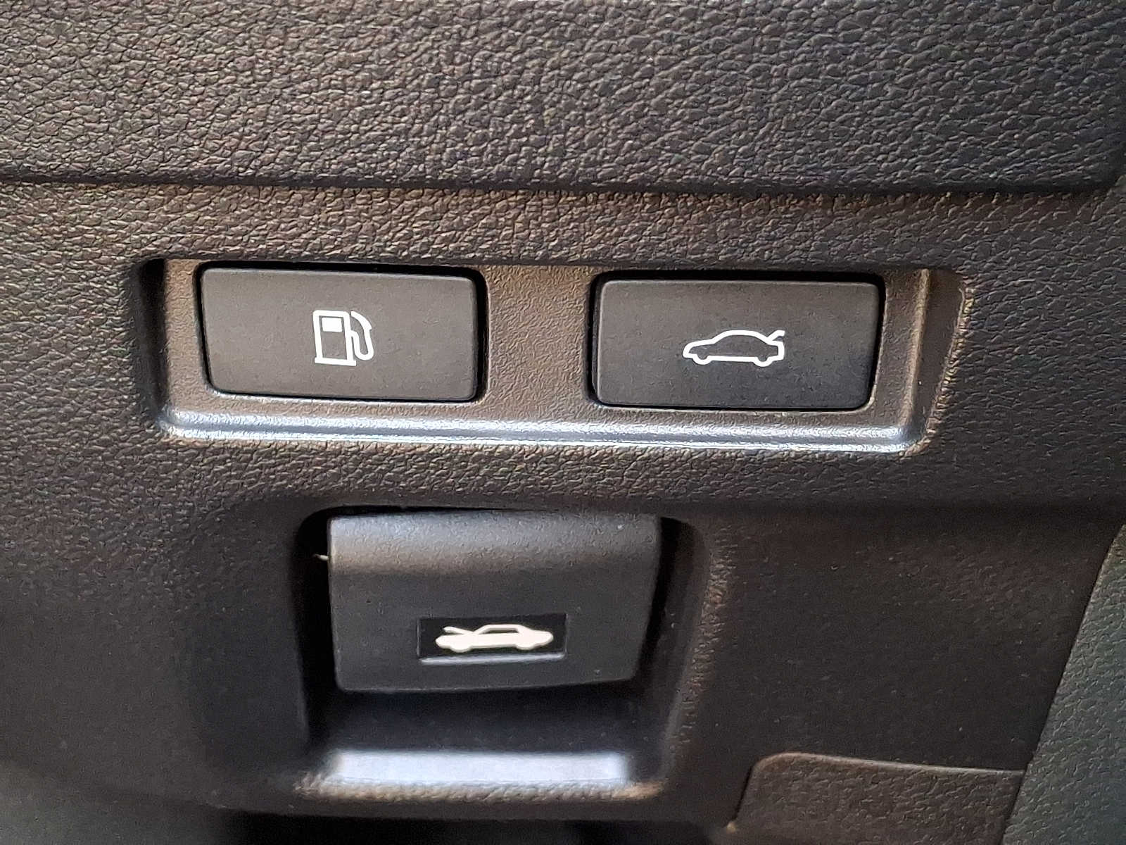 Thumbnail: 2025 Lexus ES - 25