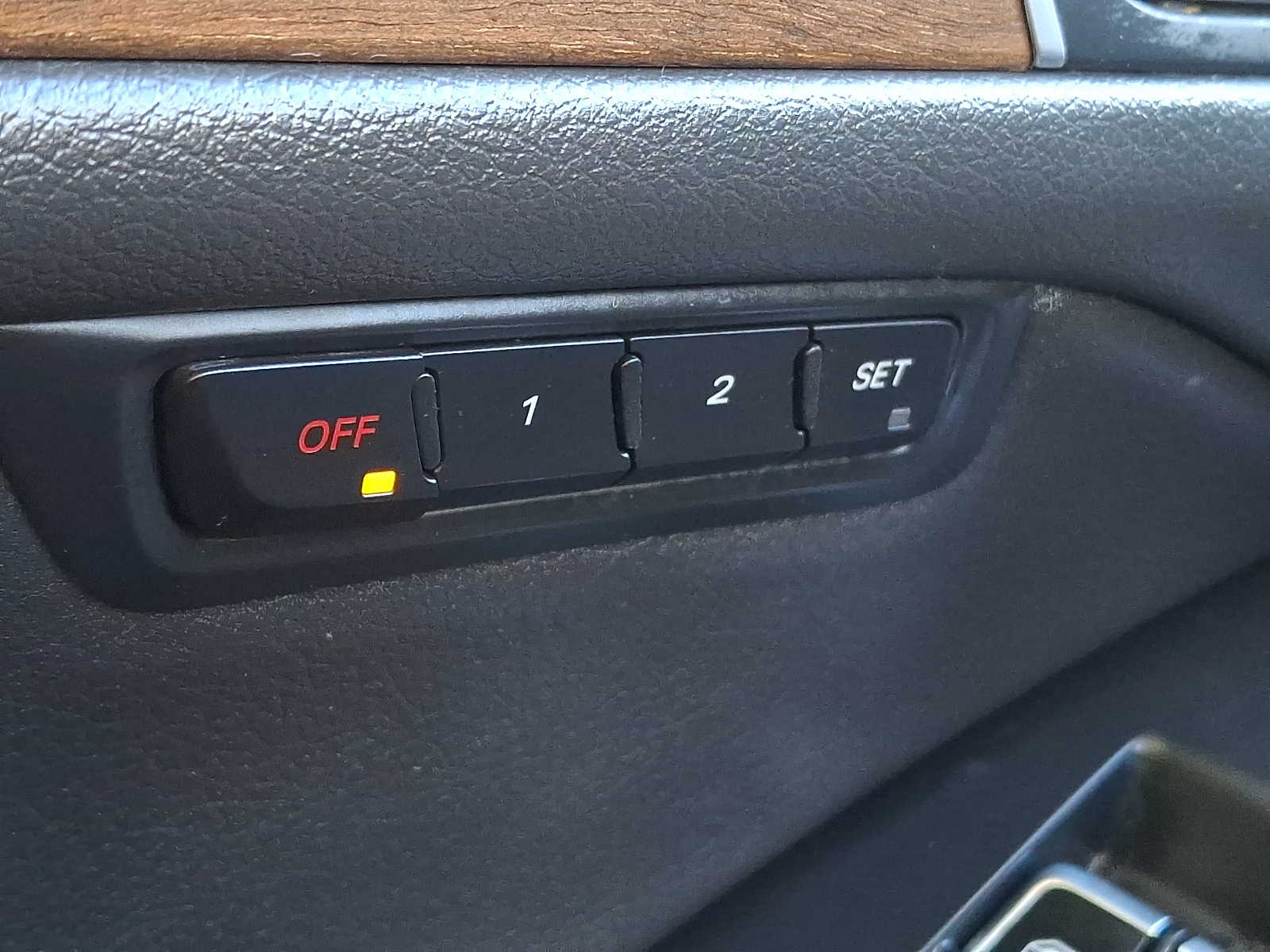 Thumbnail: 2016 Audi Q5 - 24