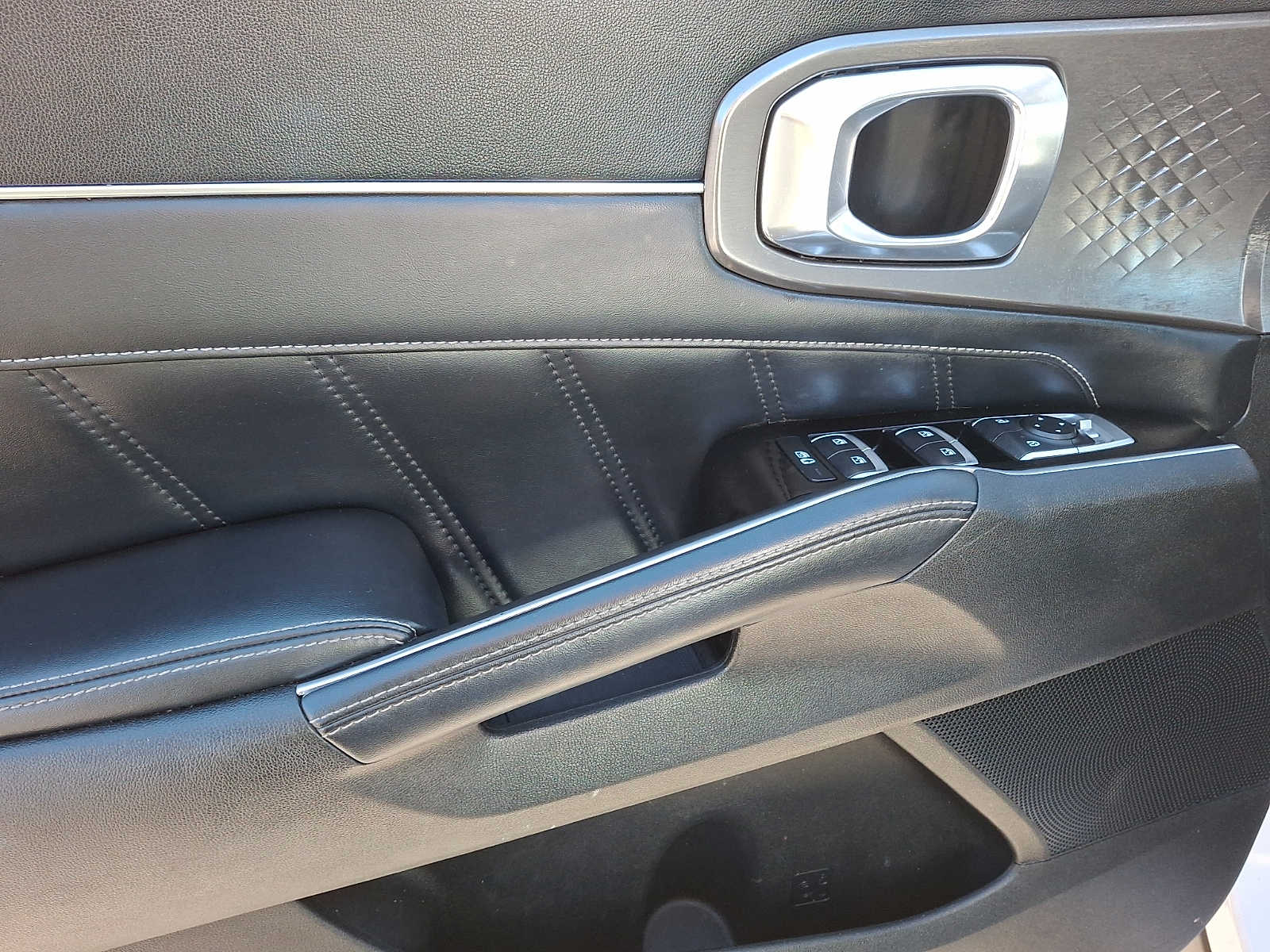 Thumbnail: 2021 Kia Sorento - 10