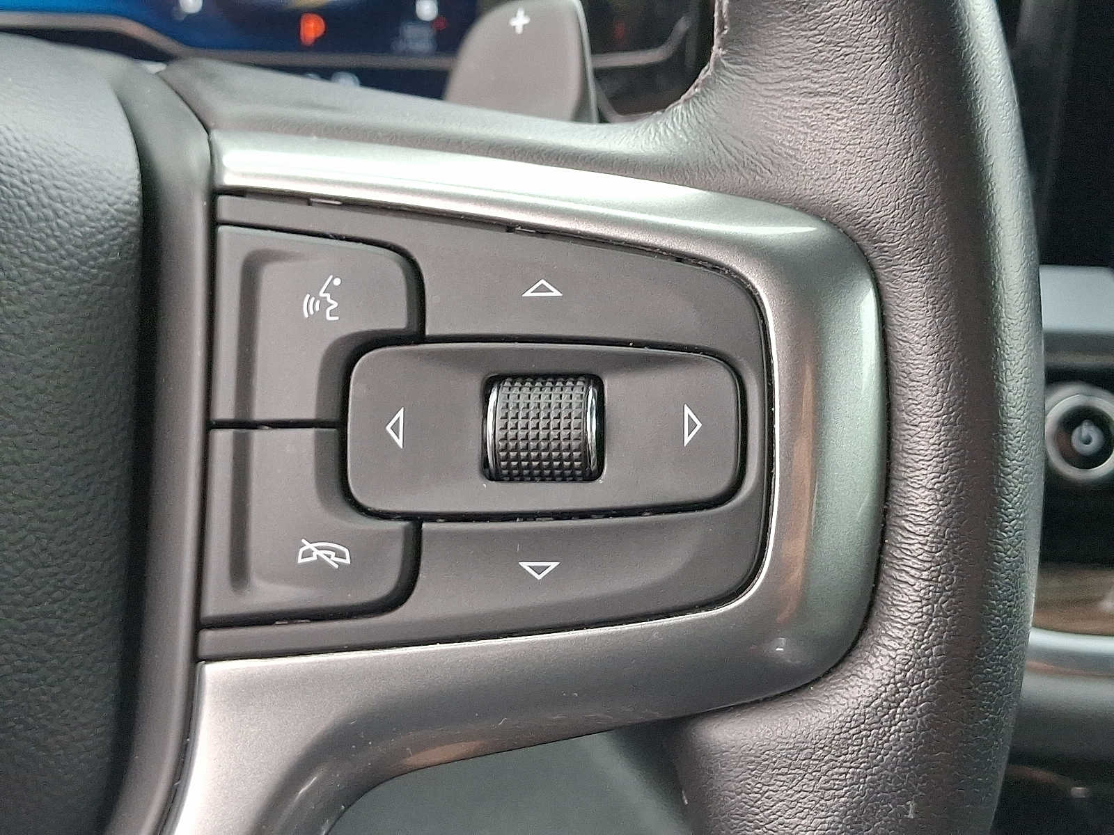 Thumbnail: 2022 Chevrolet Silverado 1500 - 16