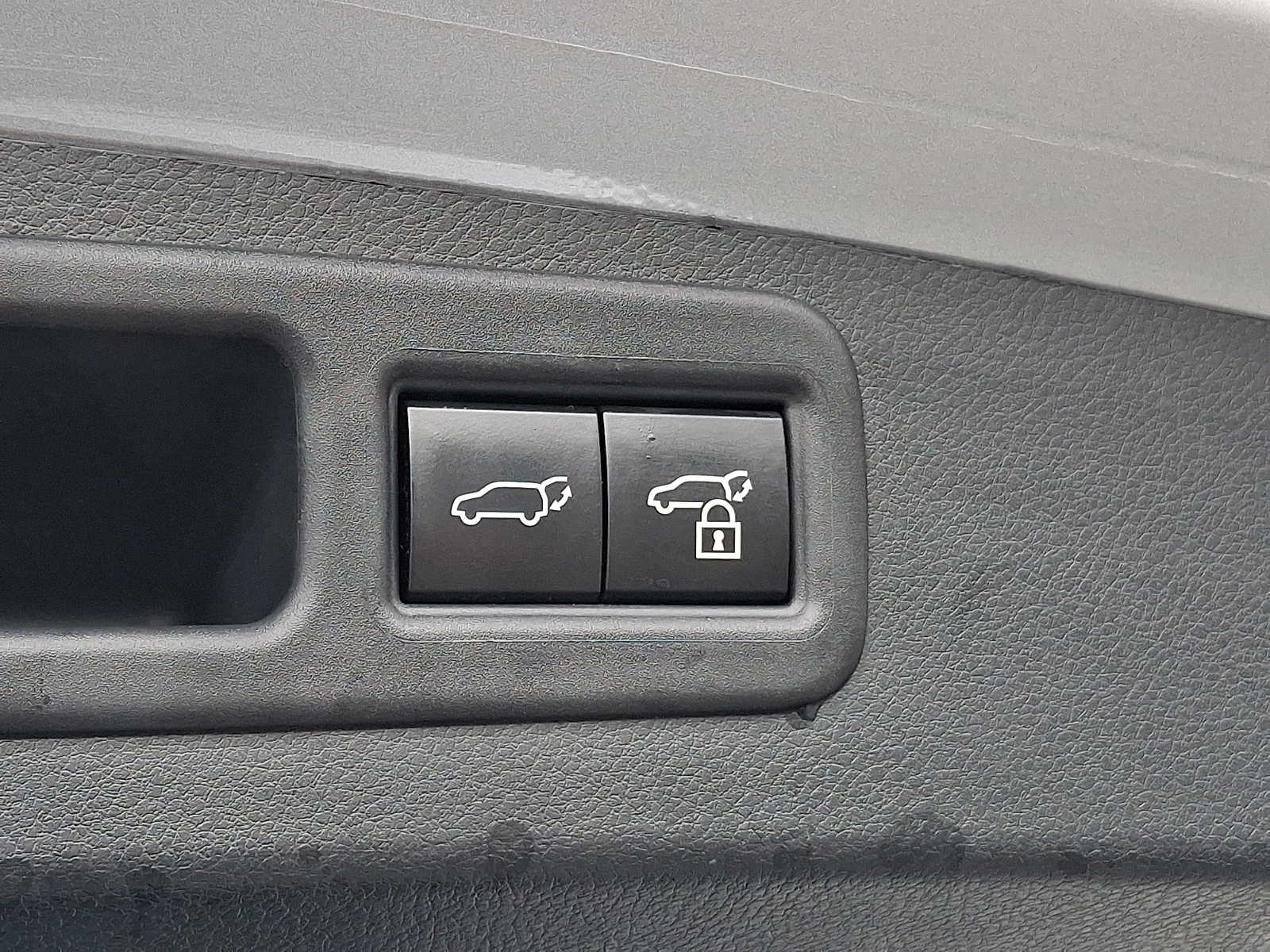 Thumbnail: 2023 Lexus RX - 27