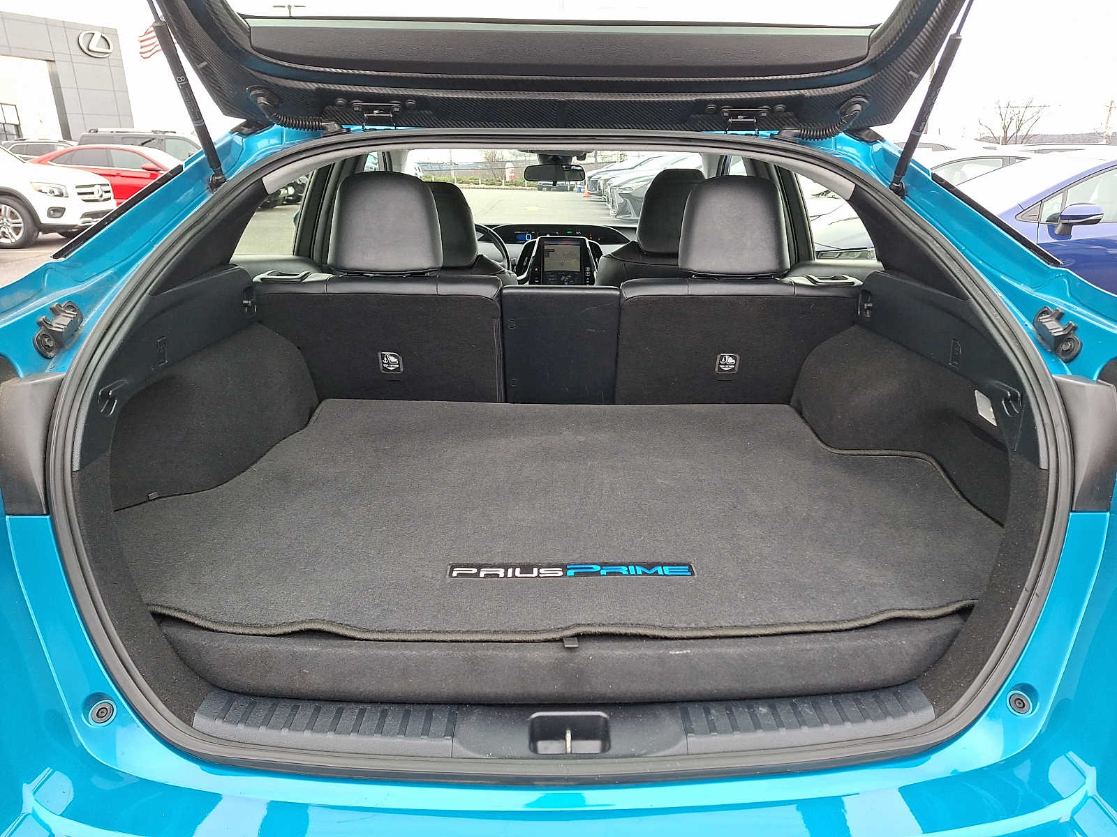 Thumbnail: 2017 Toyota Prius Prime - 26