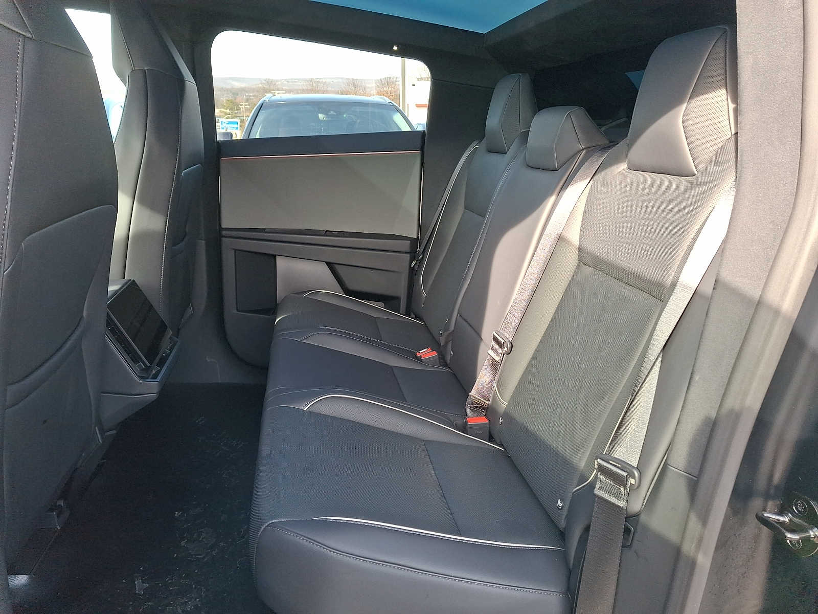 Thumbnail: 2024 Tesla Cybertruck - 8