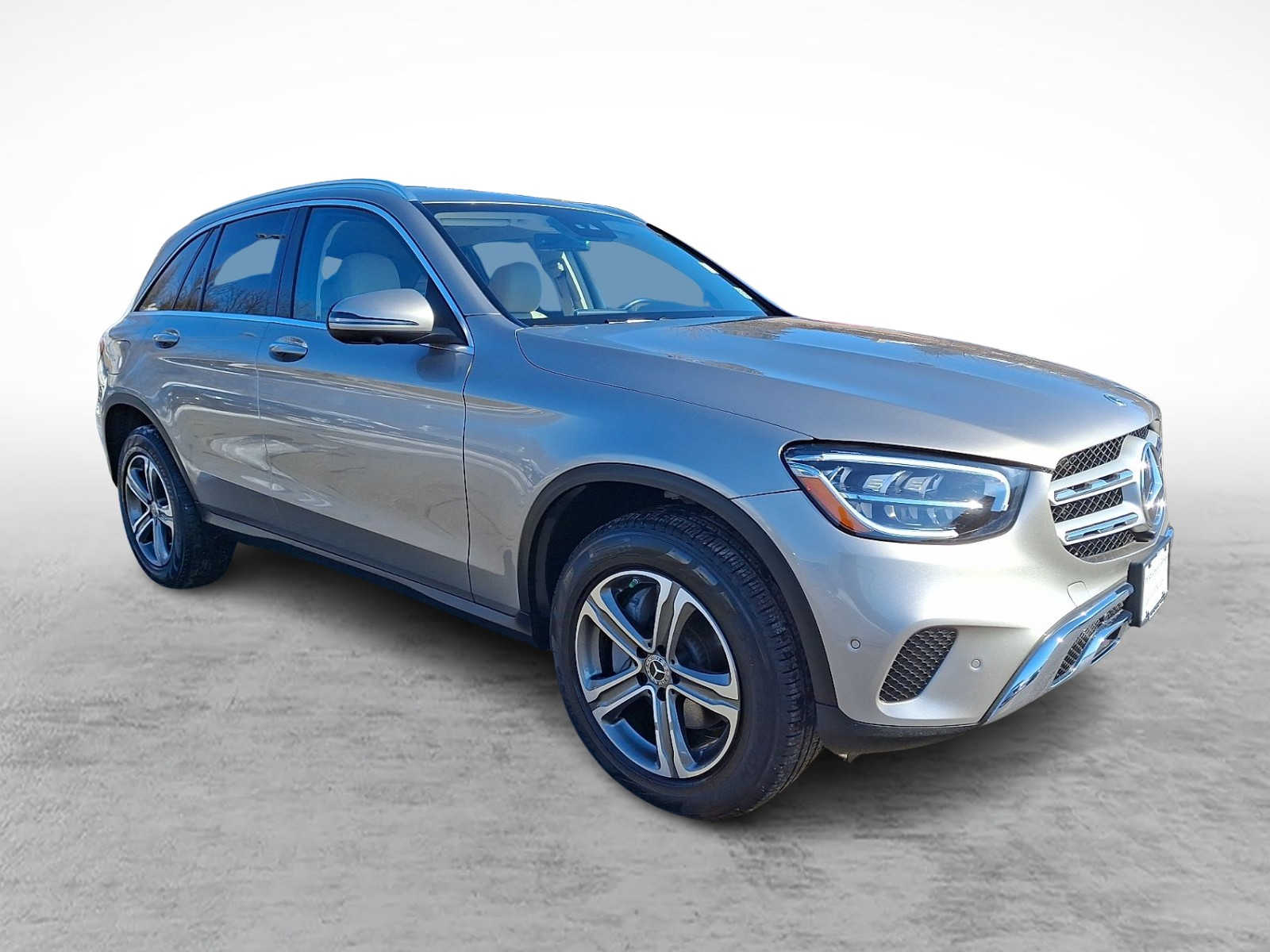 Thumbnail: 2022 Mercedes-Benz GLC - 3
