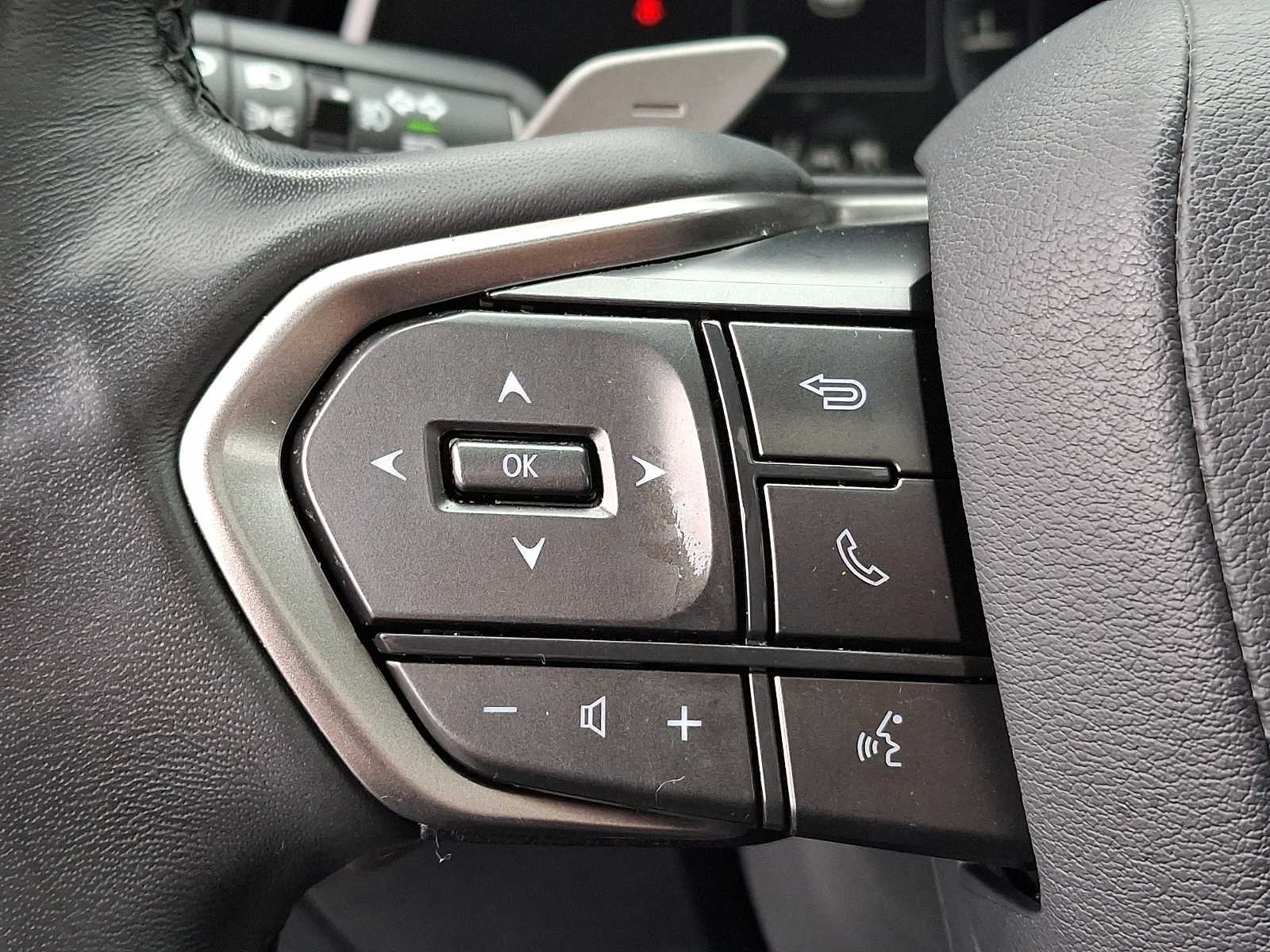 Thumbnail: 2023 Lexus RX - 17