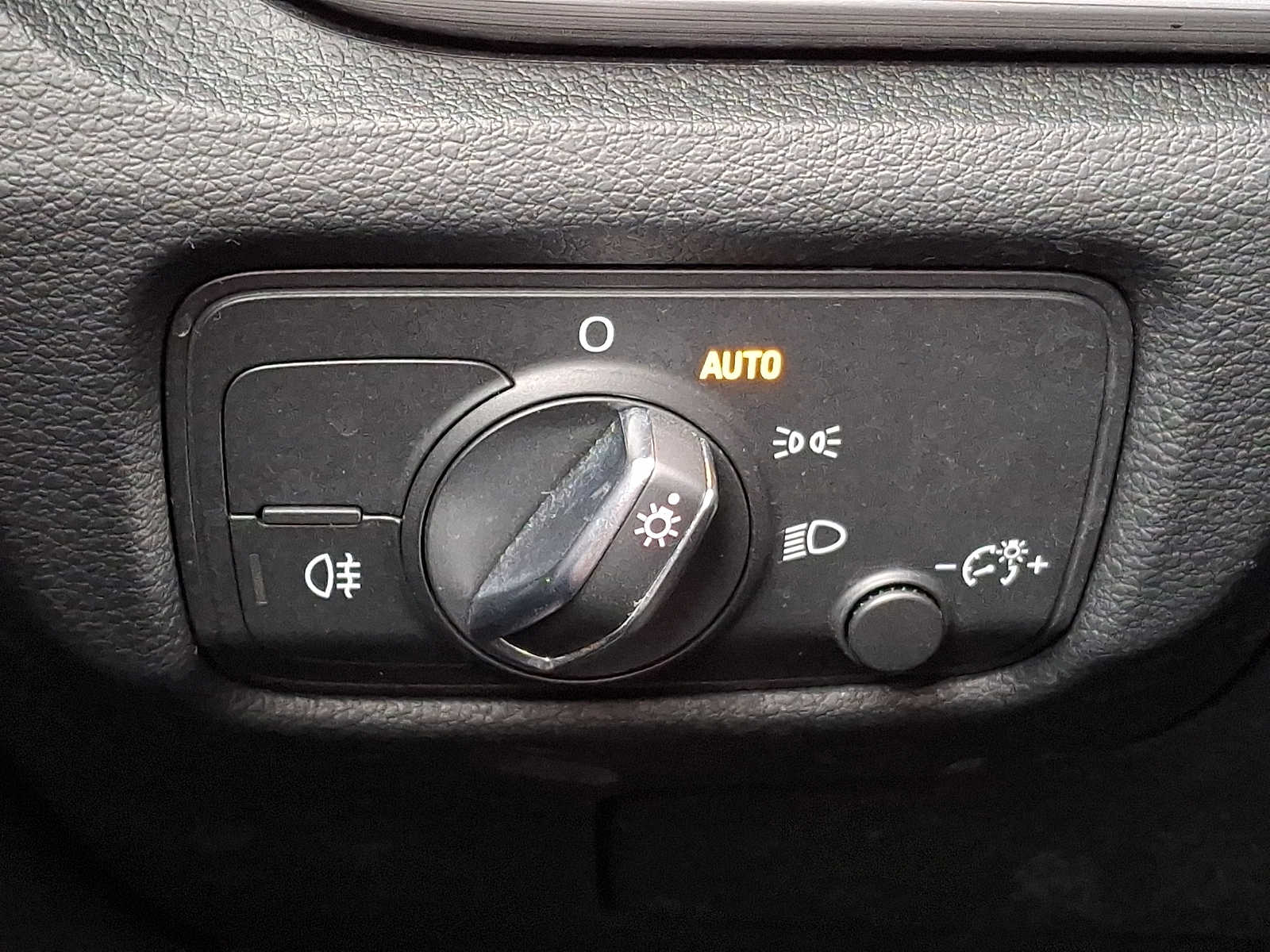 Thumbnail: 2016 Audi A3 - 23