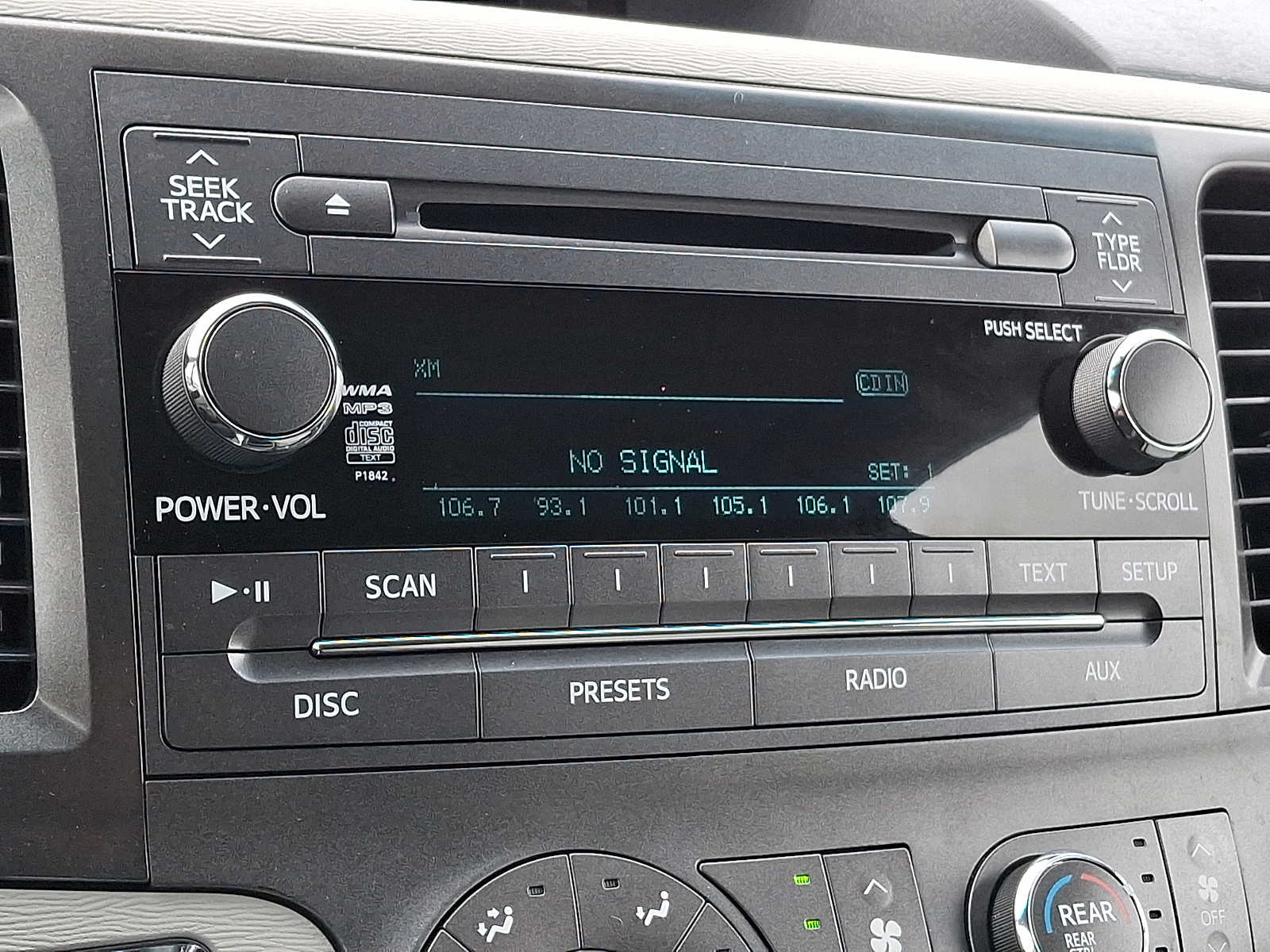 Thumbnail: 2012 Toyota Sienna - 15