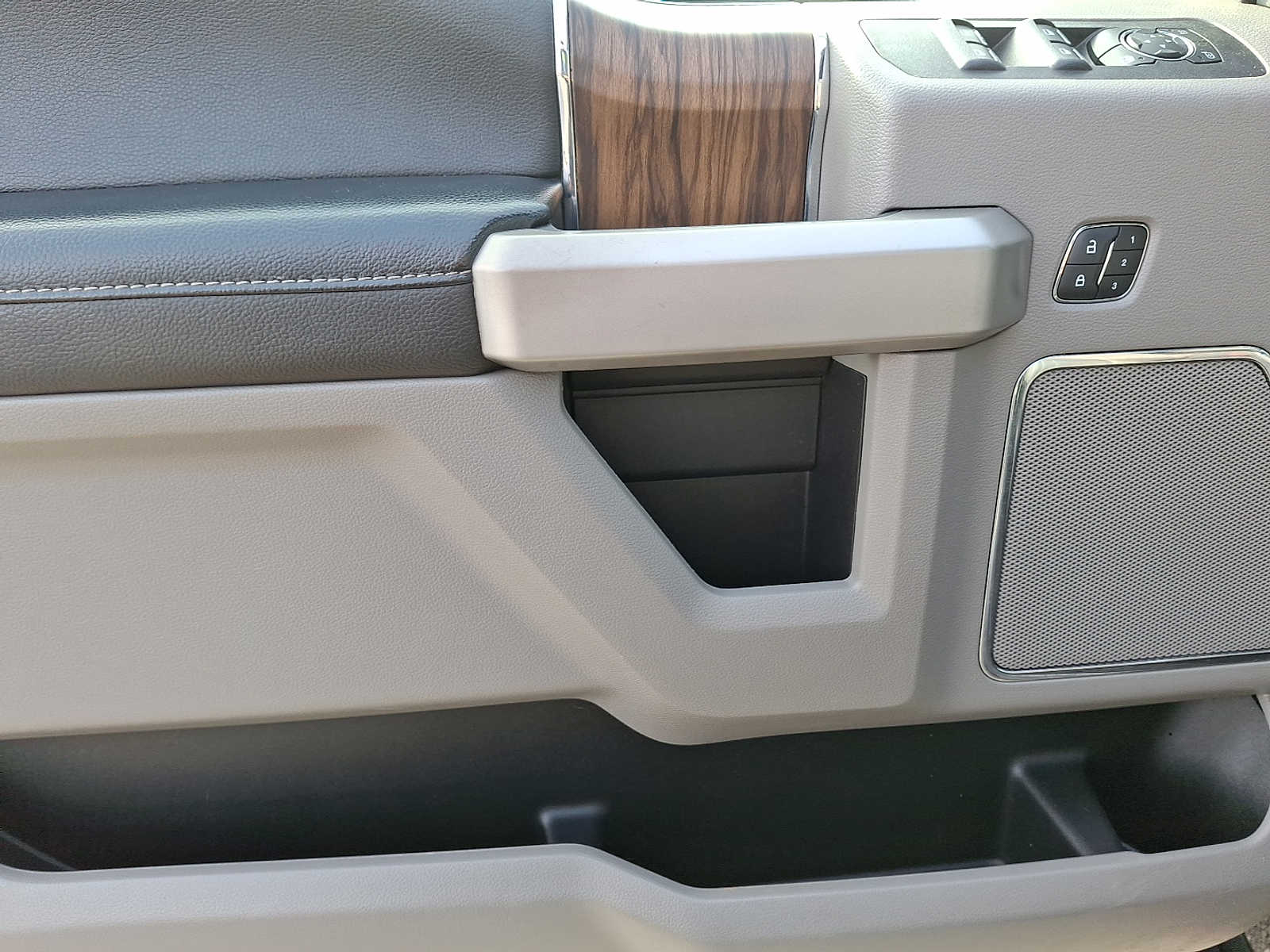 Thumbnail: 2019 Ford F-150 - 7