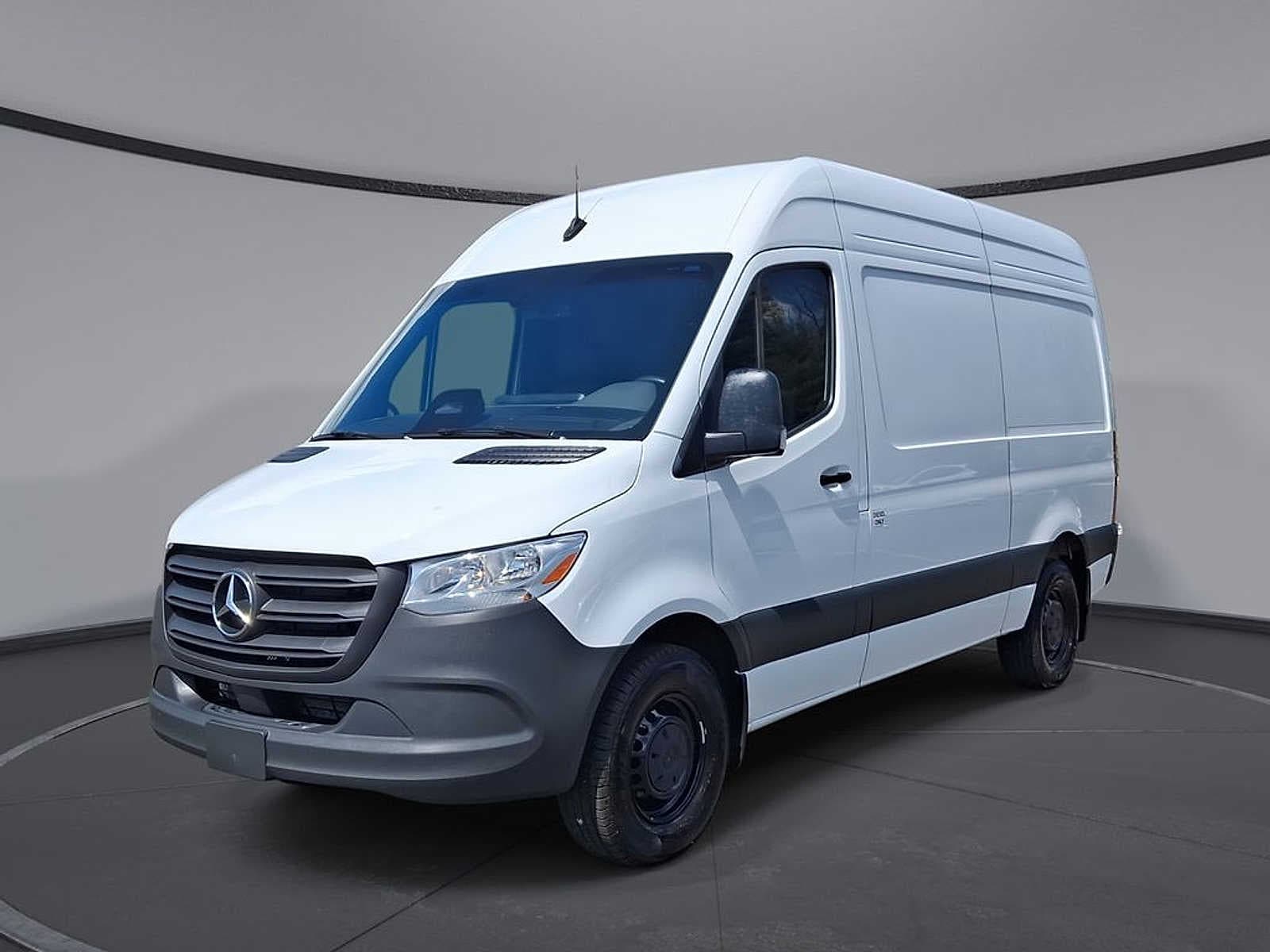 Thumbnail: 2025 Mercedes-Benz Sprinter - 1