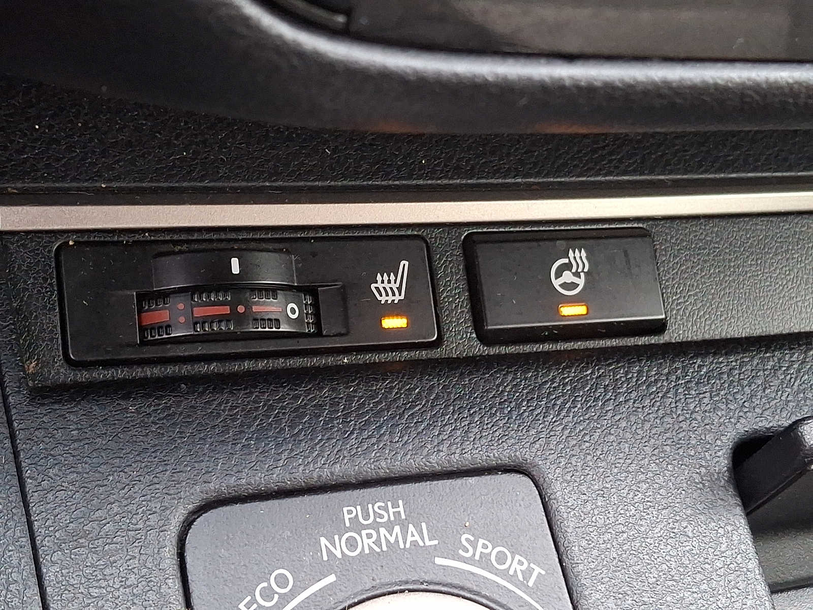 Thumbnail: 2013 Lexus ES - 22