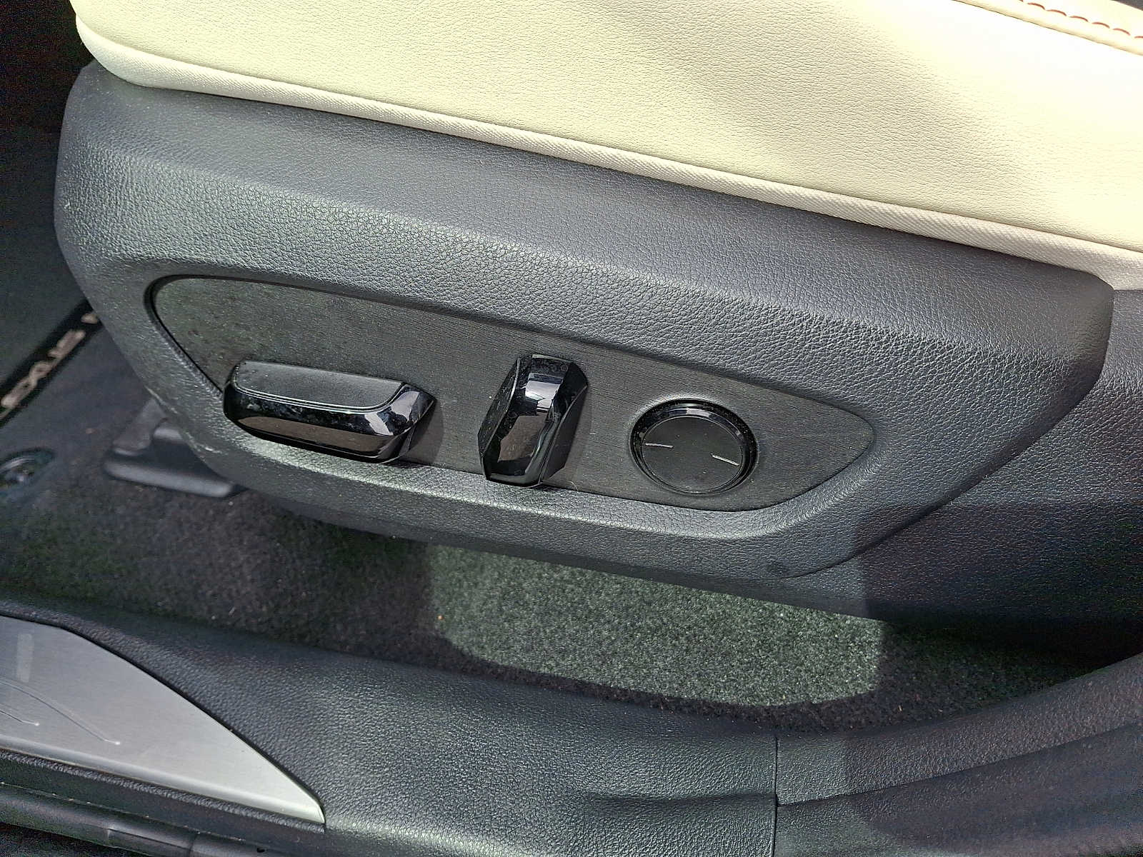 Thumbnail: 2023 Lexus NX - 9