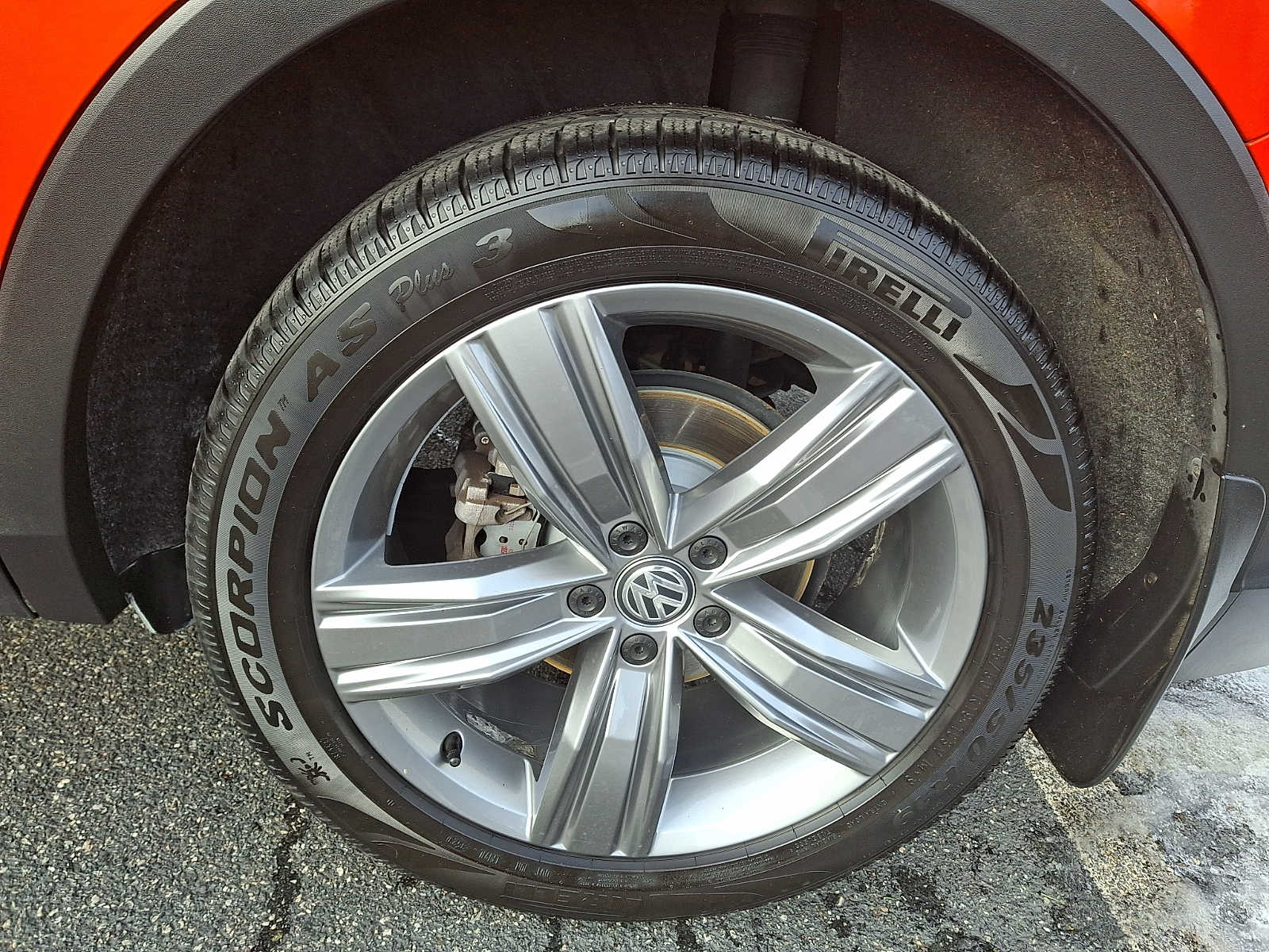 Thumbnail: 2019 Volkswagen Tiguan - 8