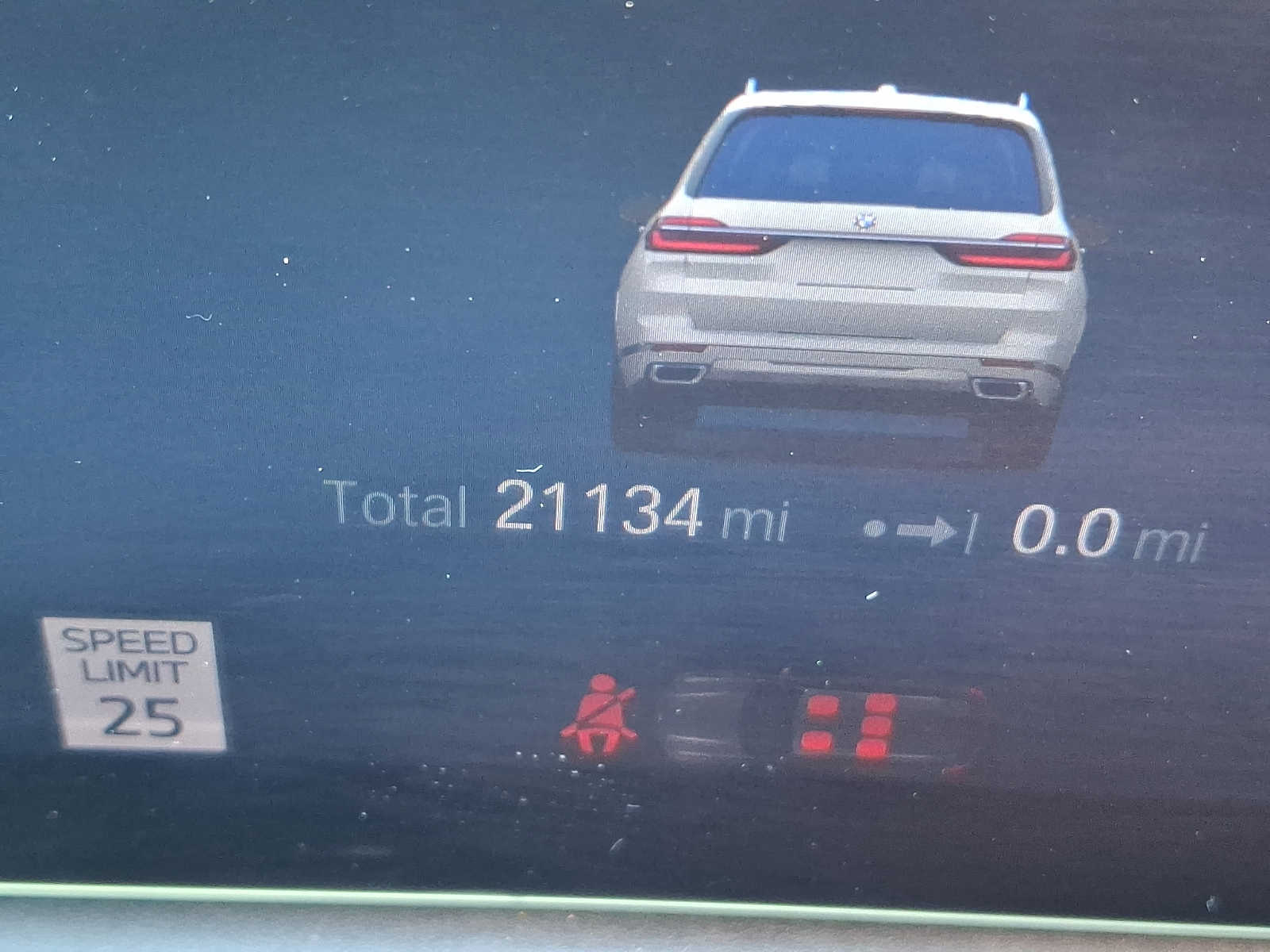 Thumbnail: 2023 BMW X7 - 16