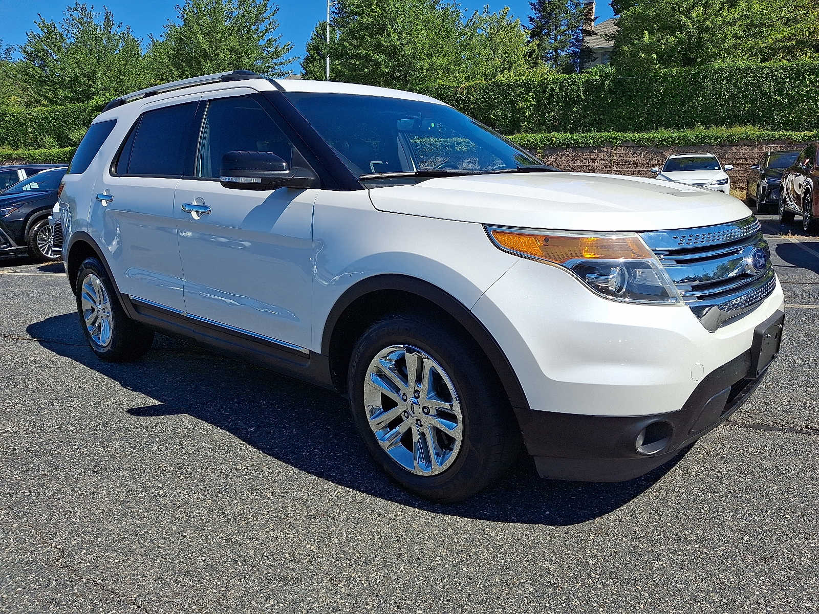Thumbnail: 2015 Ford Explorer - 3