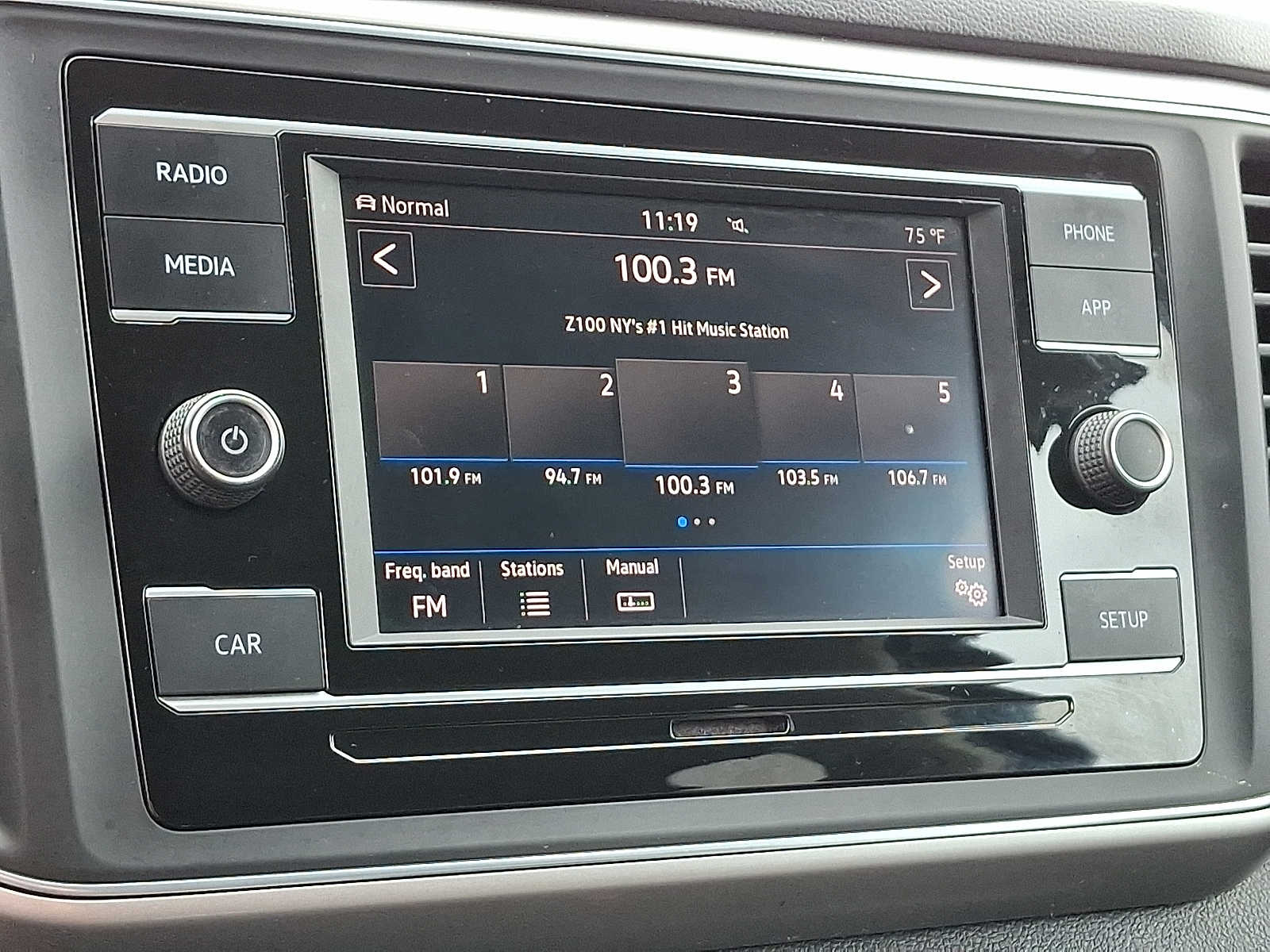 Thumbnail: 2018 Volkswagen Atlas - 16