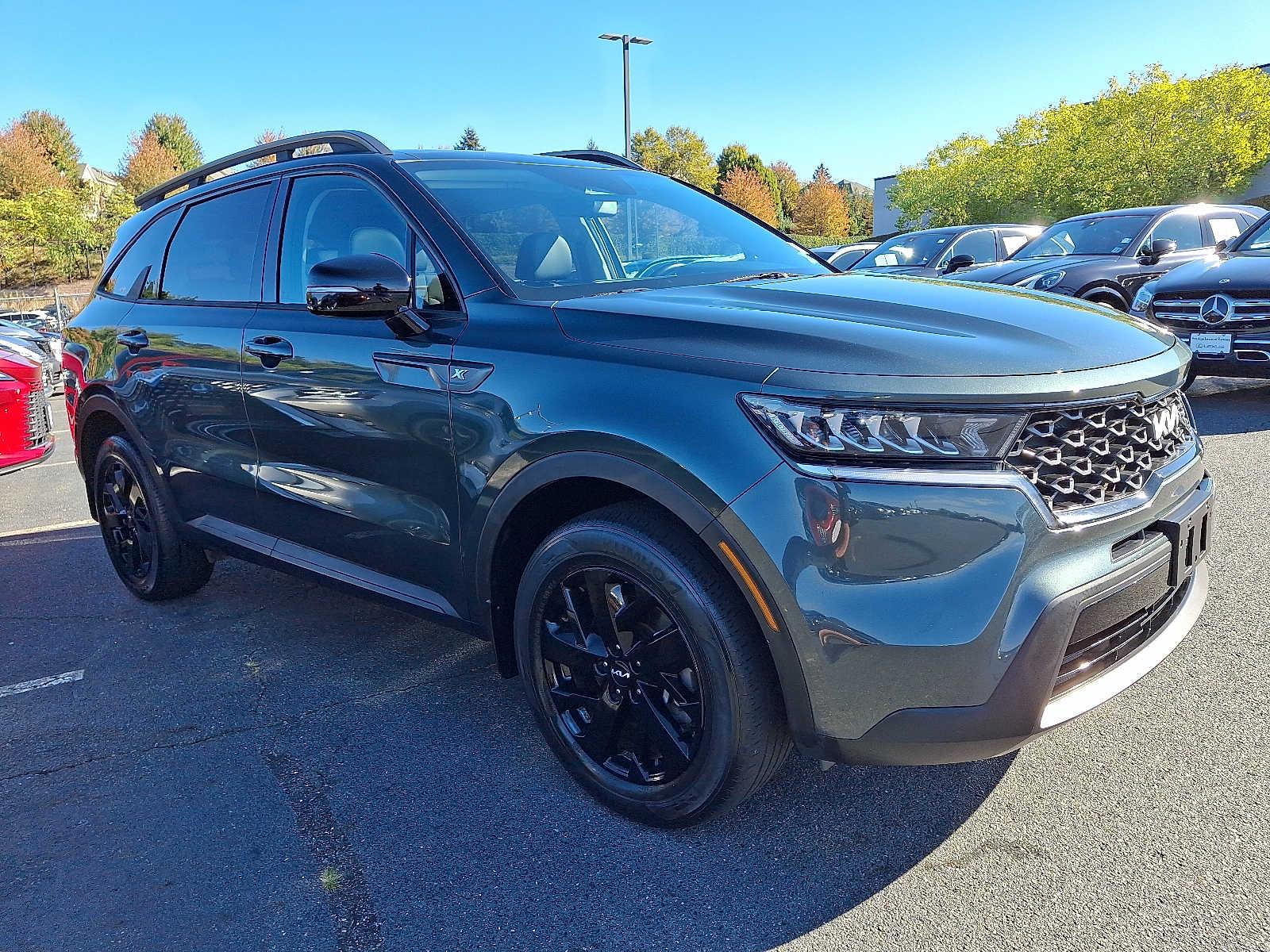 Thumbnail: 2022 Kia Sorento - 3