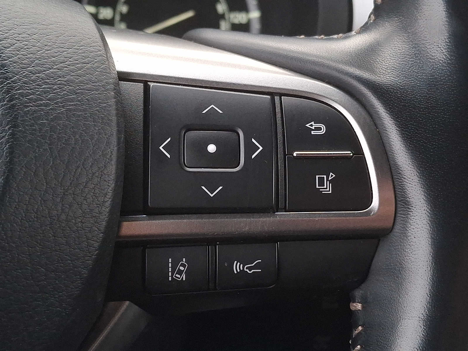 Thumbnail: 2023 Lexus GX - 20