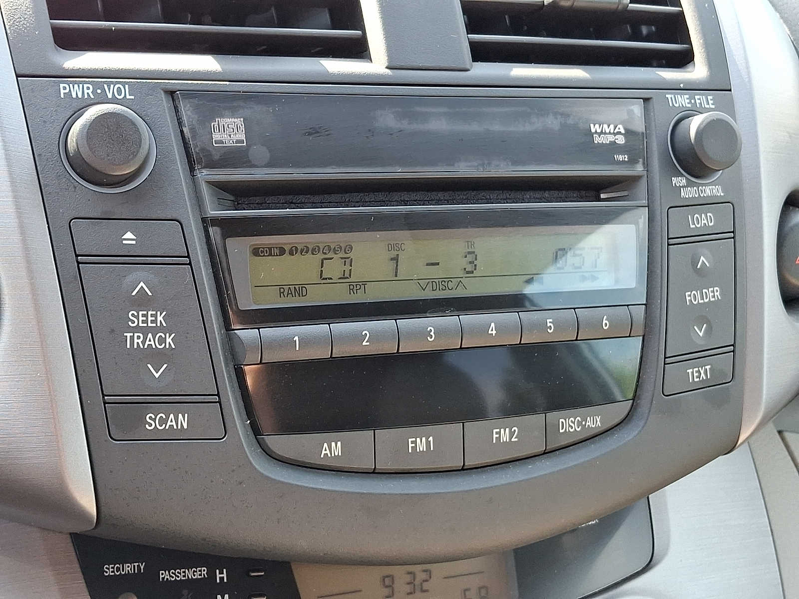 Thumbnail: 2006 Toyota RAV4 - 13